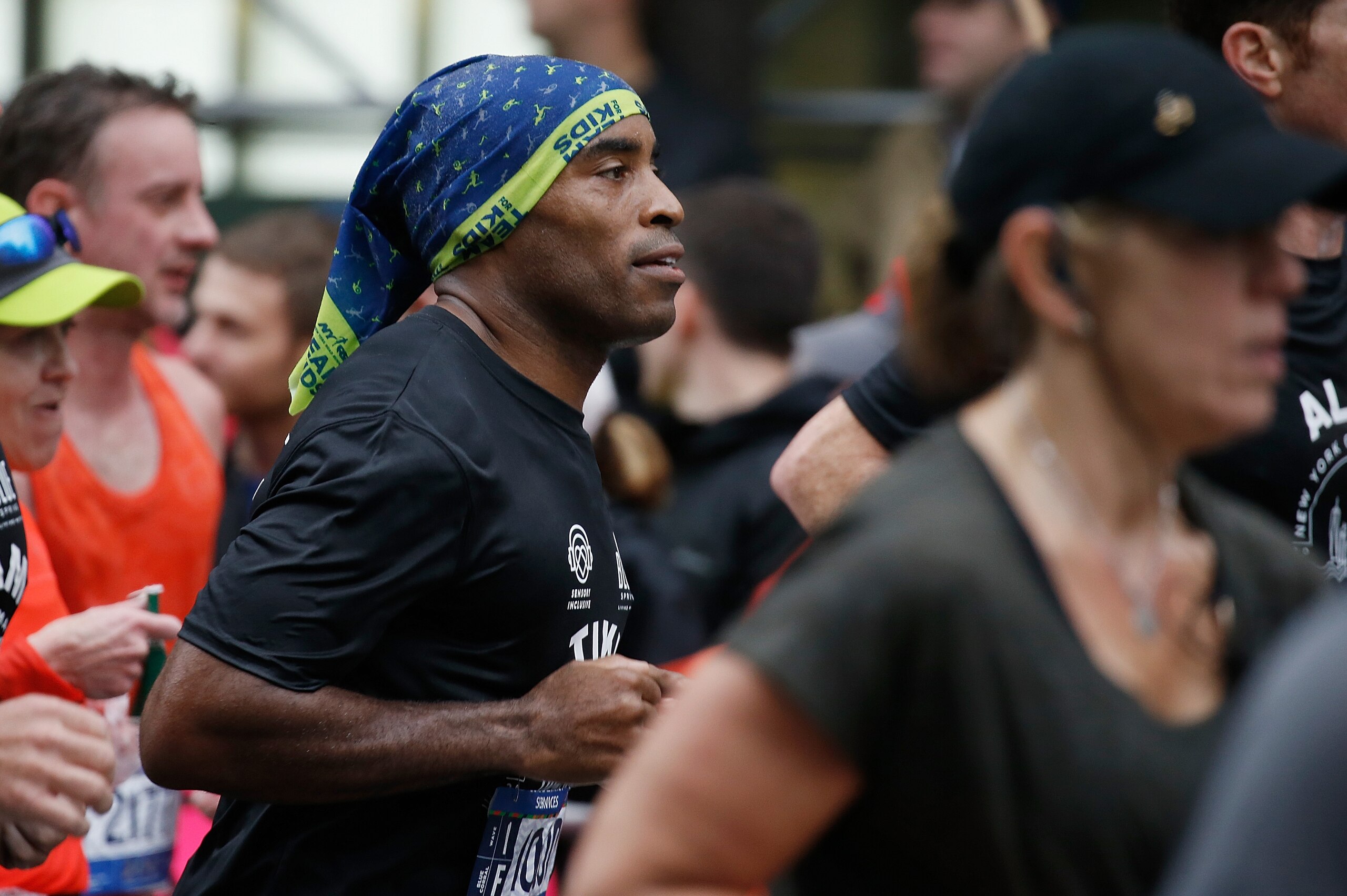 NEW YORK, NY - NOVEMBER 05:  Tiki Barber seen running at mile 17 during the  2017 TCS New York City Marathon on November 5, 2017 in New York City.  (Photo by John Lamparski/Getty Images)