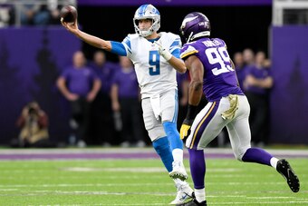MINNEAPOLIS, MN - NOVEMBER 4: Matthew Stafford #9 of the Detroit Lions passes the ball in the first quarter of the game against the Minnesota Vikings at U.S. Bank Stadium on November 4, 2018 in Minneapolis, Minnesota. (Photo by Hannah Foslien/Getty Images