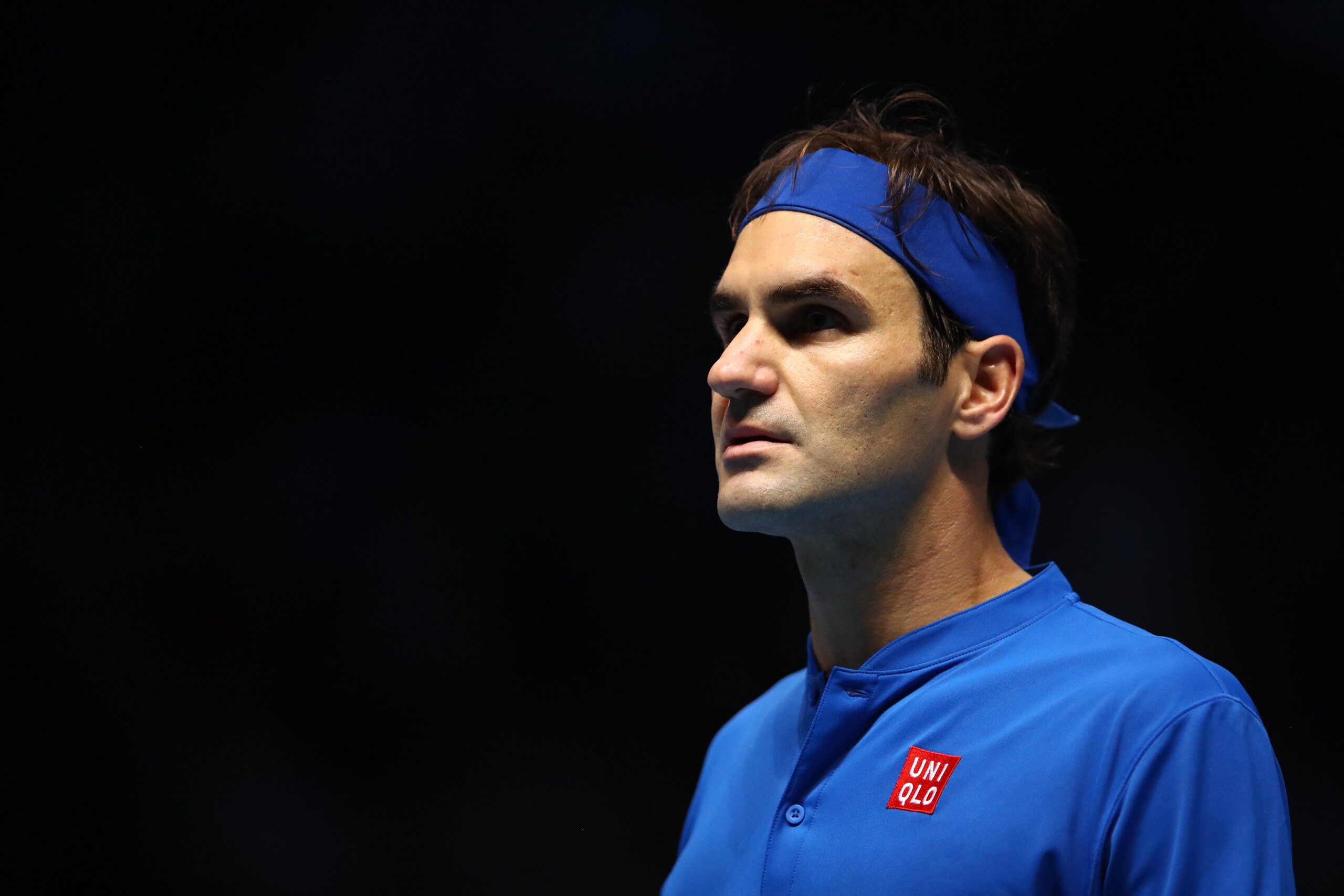 LONDON, ENGLAND - NOVEMBER 17:  Roger Federer of Switzerland looks on in his semi finals singles match against Alexander Zverev of Germany during Day Seven of the Nitto ATP Finals at The O2 Arena on November 17, 2018 in London, England.  (Photo by Clive B