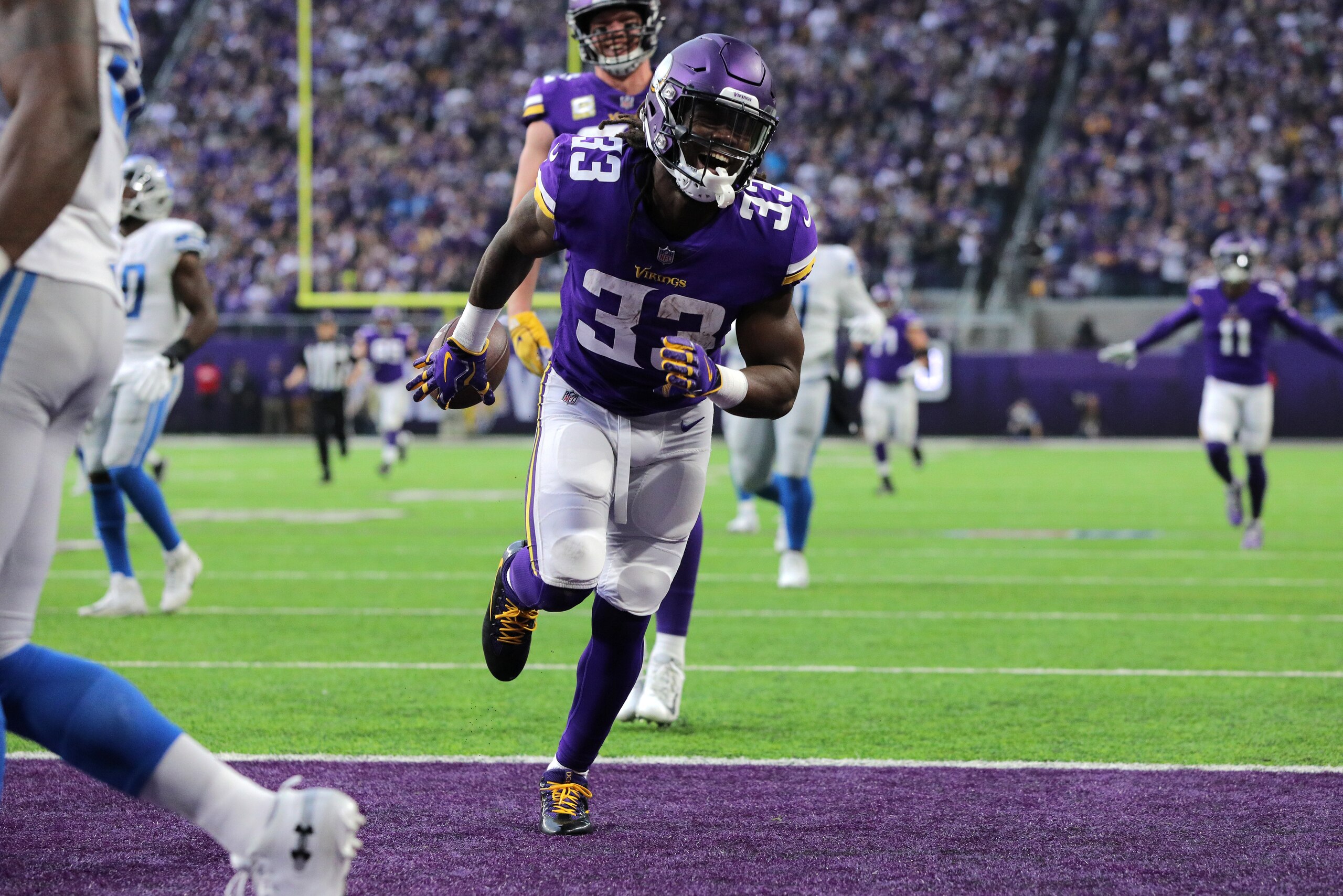 MINNEAPOLIS, MN - NOVEMBER 4: Dalvin Cook #33 of the Minnesota Vikings celebrates after a 70 yard run in the second quarter of the game against the Detroit Lions at U.S. Bank Stadium on November 4, 2018 in Minneapolis, Minnesota. (Photo by Adam Bettcher/G