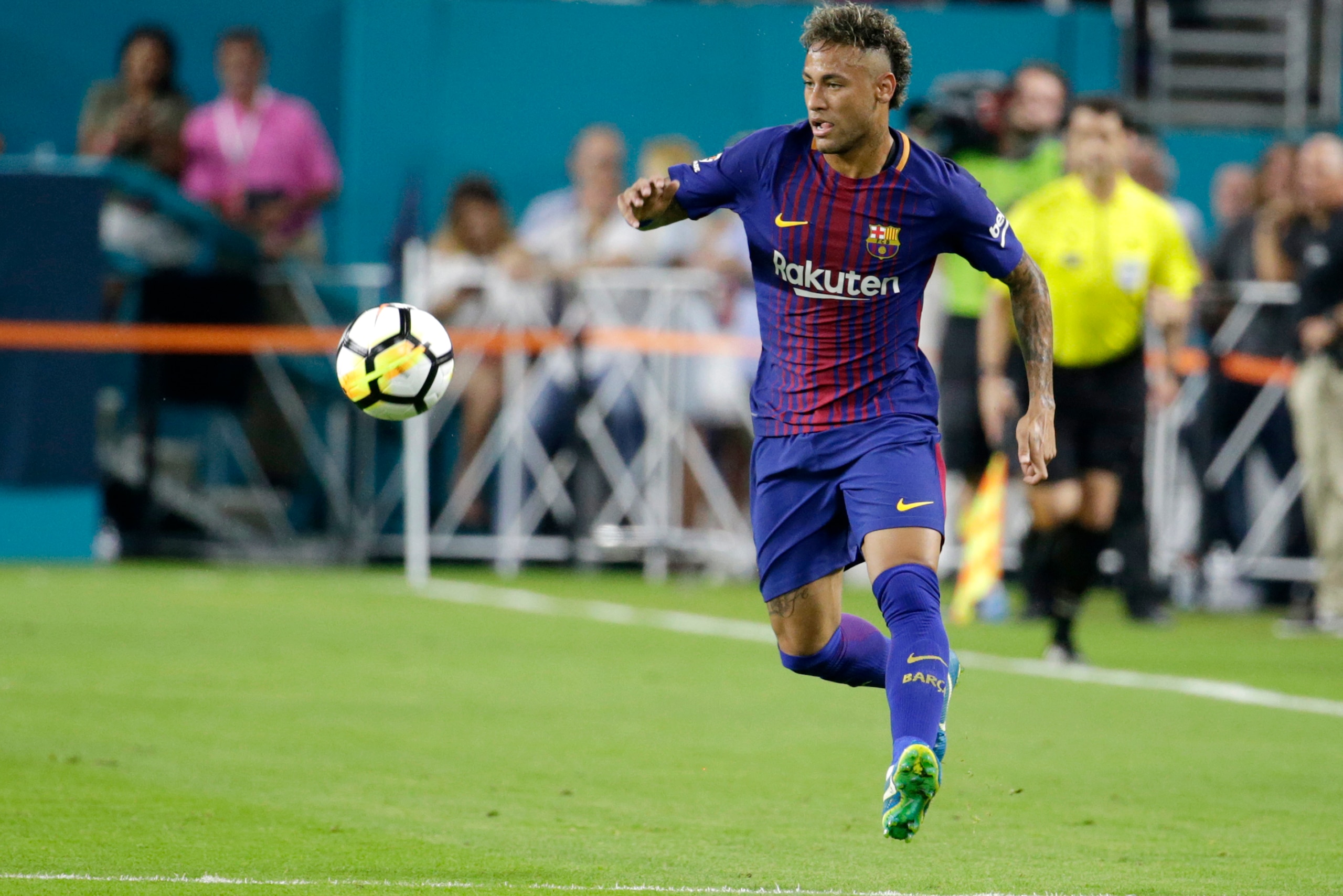 Neymar would reportedly need to repair his relationship with the club's fans and take a cut in wages to make a return to Barcelona happen. Neymar would reportedly need to repair his relationship with the club's fans and take a cut in wages to make a return to Barcelona happen.