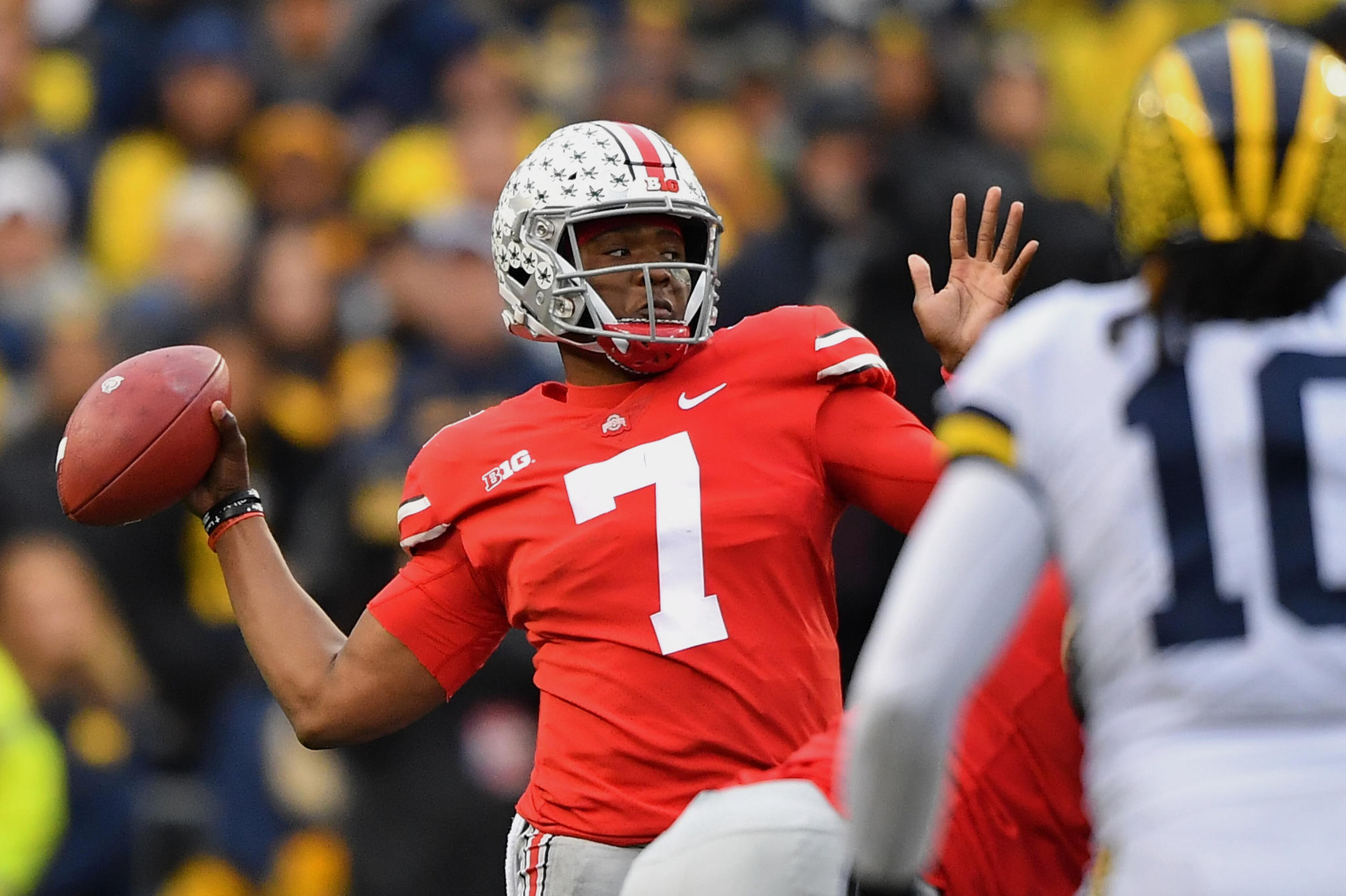COLUMBUS, OH - NOVEMBER 24:  Quarterback Dwayne Haskins #7 of the Ohio State Buckeyes throws in the third quarter against the Michigan Wolverines at Ohio Stadium on November 24, 2018 in Columbus, Ohio. Ohio State defeated Michigan 62-39.  (Photo by Jamie 