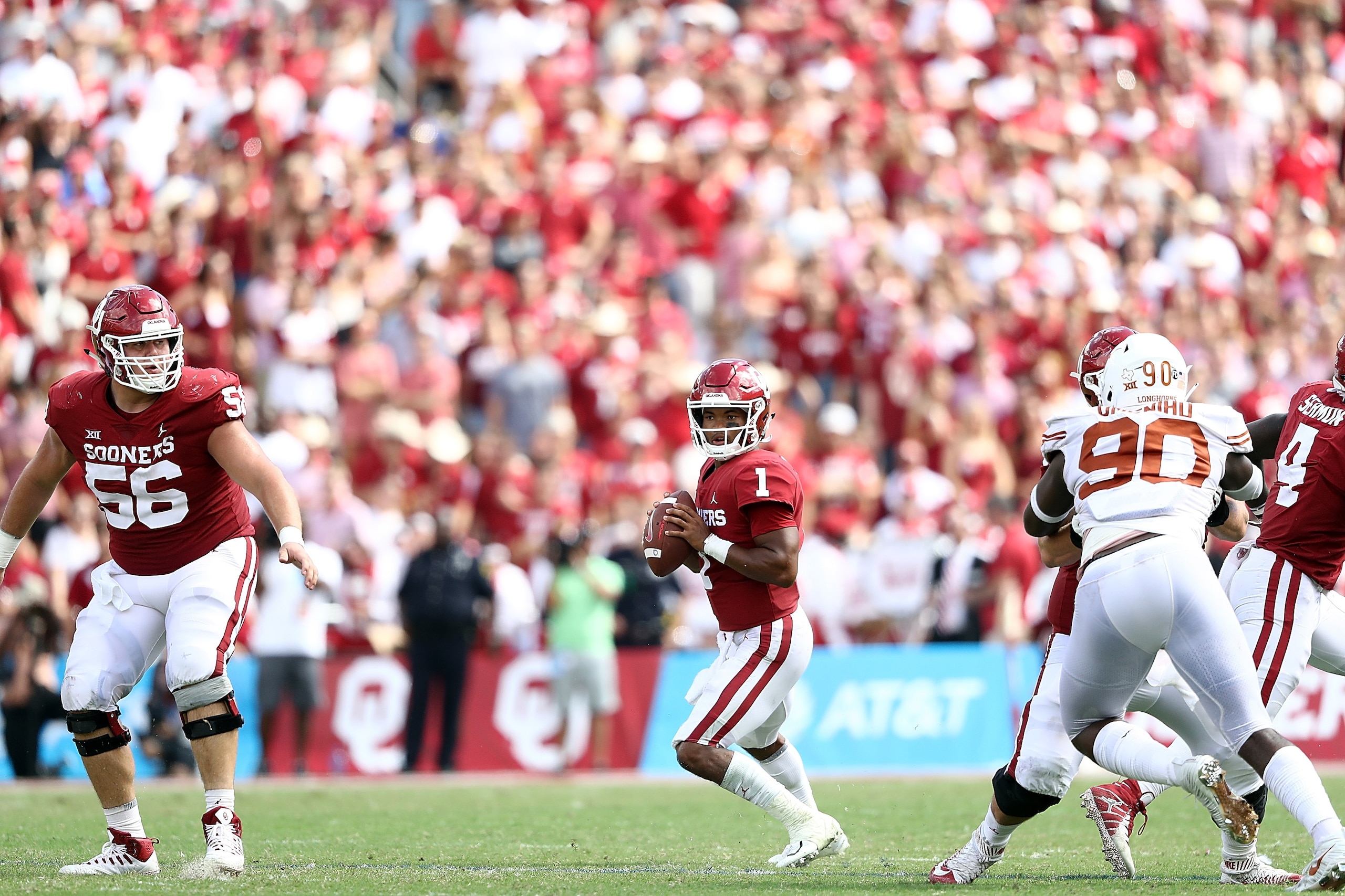 DALLAS, TX - OCTOBER 06: Kyler Murray #1 of the Oklahoma Sooners during the 2018 AT&T Red River Showdown at Cotton Bowl on October 6, 2018 in Dallas, Texas. (Photo by Ronald Martinez/Getty Images) DALLAS, TX - OCTOBER 06: Kyler Murray #1 of the Oklahoma Sooners during the 2018 AT&T Red River Showdown at Cotton Bowl on October 6, 2018 in Dallas, Texas. (Photo by Ronald Martinez/Getty Images)