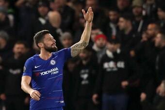 LONDON, ENGLAND - NOVEMBER 29: Olivier Giroud of Chelsea celebrates after scoring his team's second goal during the UEFA Europa League Group L match between Chelsea and PAOK at Stamford Bridge on November 29, 2018 in London, United Kingdom.  (Photo by Ric