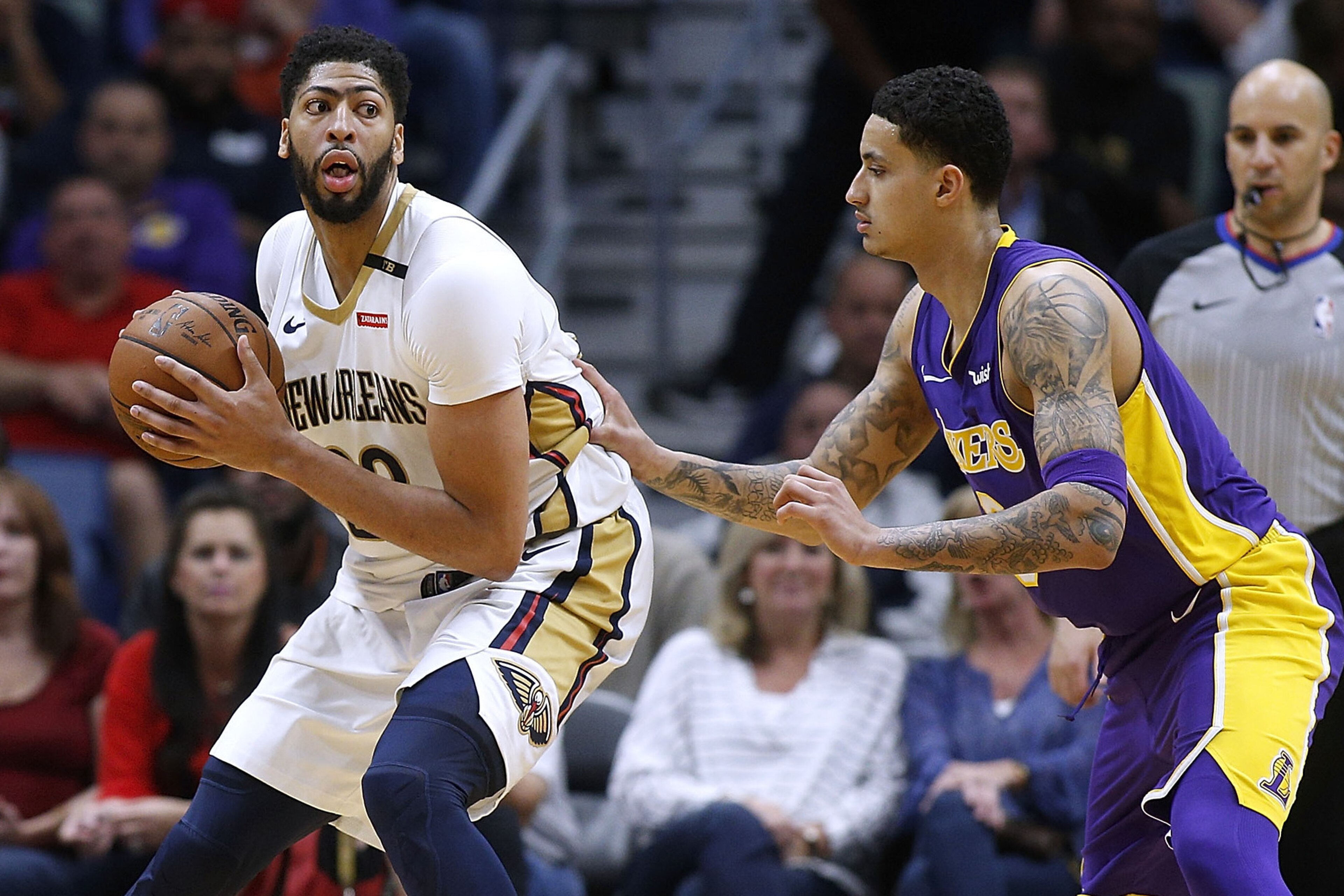 NEW ORLEANS, LA - MARCH 22: Anthony Davis #23 of the New Orleans Pelicans drives against Kyle Kuzma #0 of the Los Angeles Lakers during the second half at the Smoothie King Center on March 22, 2018 in New Orleans, Louisiana. NOTE TO USER: User expressly NEW ORLEANS, LA - MARCH 22: Anthony Davis #23 of the New Orleans Pelicans drives against Kyle Kuzma #0 of the Los Angeles Lakers during the second half at the Smoothie King Center on March 22, 2018 in New Orleans, Louisiana. NOTE TO USER: User expressly