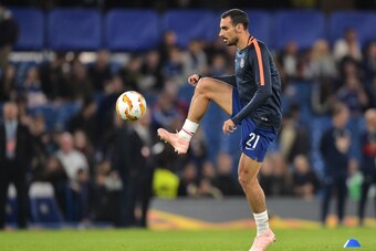 LONDON, ENGLAND - OCTOBER 04: Davide Zappacosta of Chelsea controls the ball during the UEFA Europa League Group L match between Chelsea and Vidi FC at Stamford Bridge on October 4, 2018 in London, United Kingdom. (Photo by TF-Images/Getty Images)