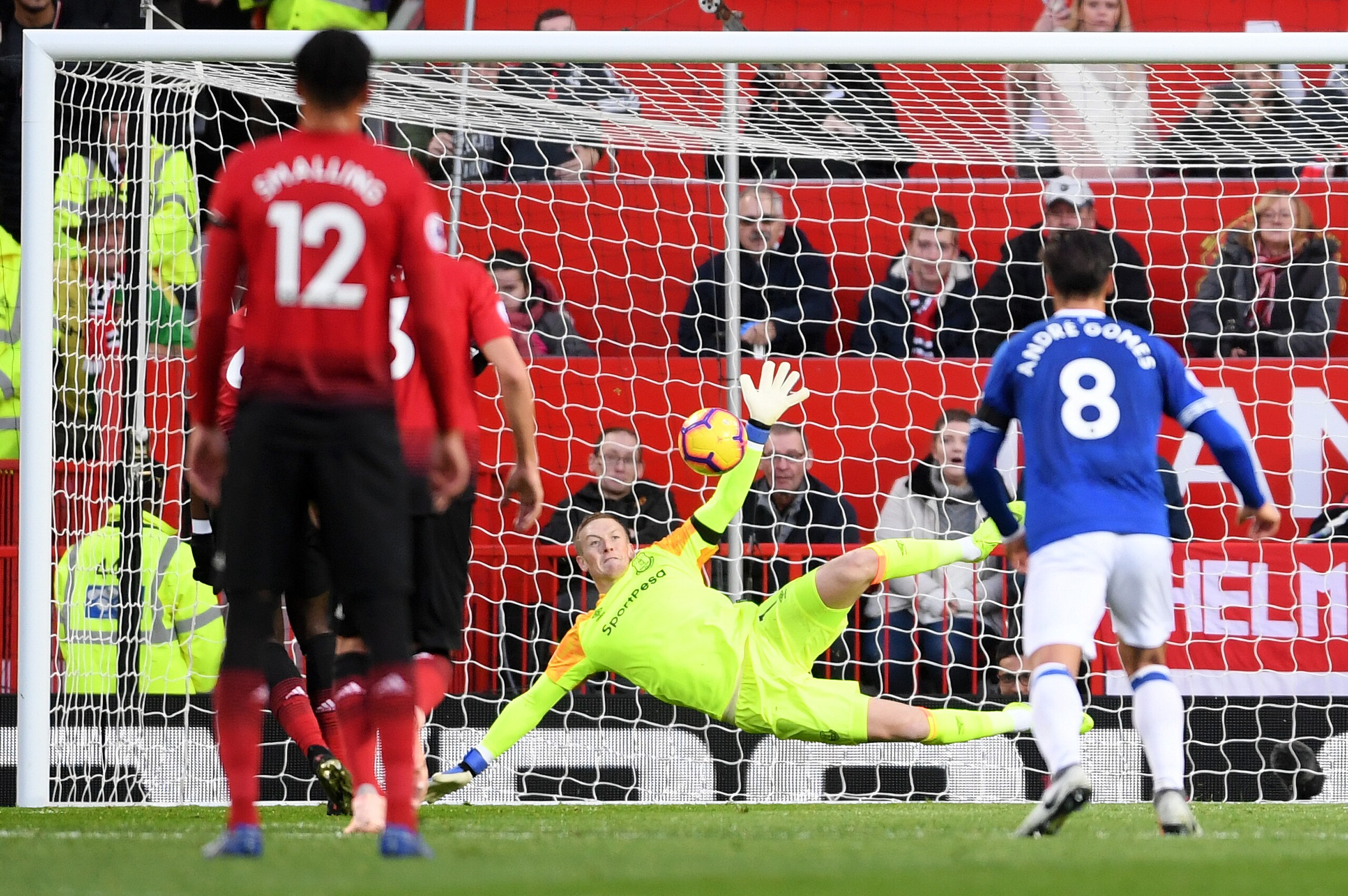 MANCHESTER, ENGLAND - OCTOBER 28: Jordan Pickford of Everton saves a penalty from Paul Pogba of Manchester United during the Premier League match between Manchester United and Everton FC at Old Trafford on October 28, 2018 in Manchester, United Kingdom. MANCHESTER, ENGLAND - OCTOBER 28: Jordan Pickford of Everton saves a penalty from Paul Pogba of Manchester United during the Premier League match between Manchester United and Everton FC at Old Trafford on October 28, 2018 in Manchester, United Kingdom.
