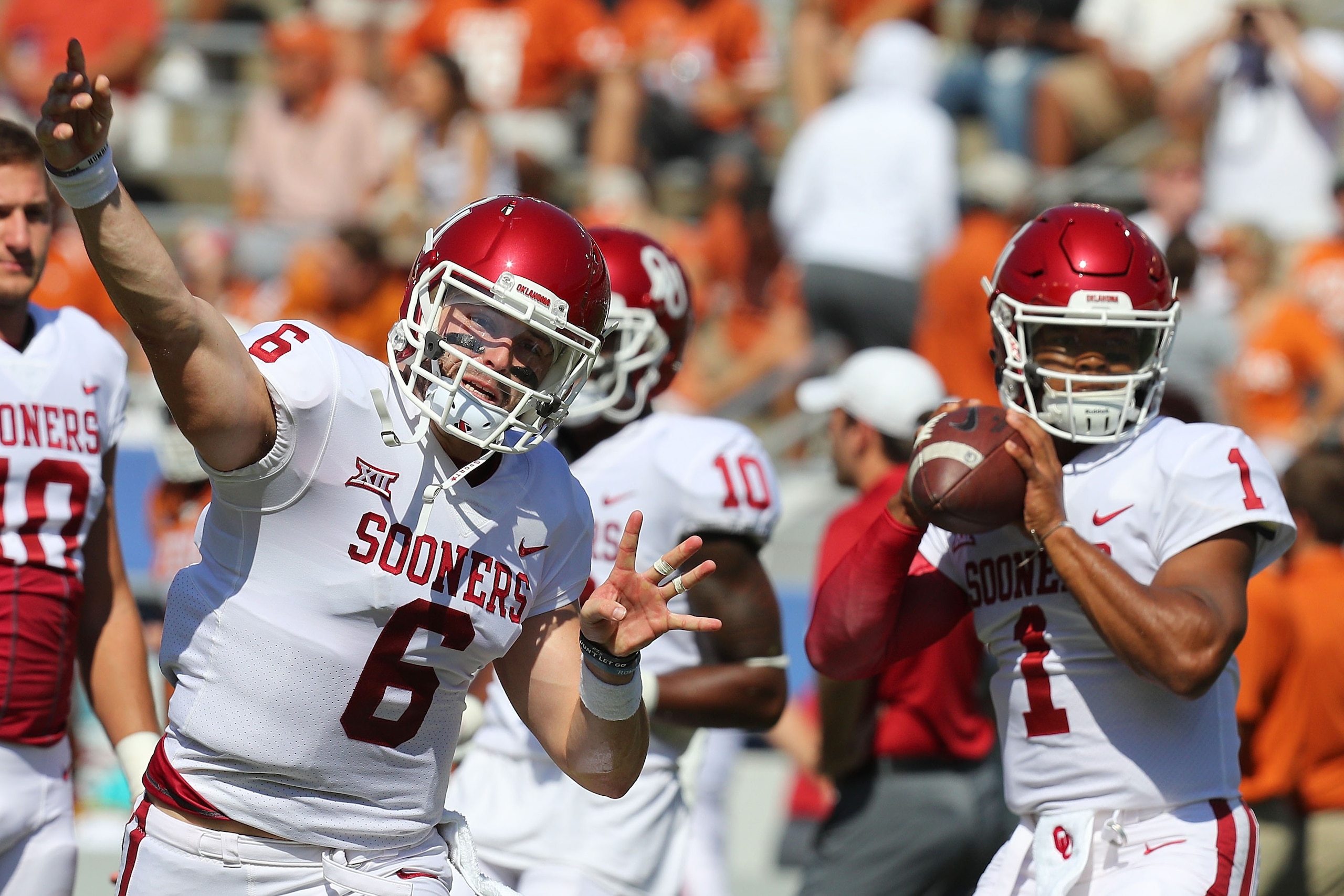 DALLAS, TX - OCTOBER 14: Baker Mayfield #6 of the Oklahoma Sooners and Kyler Murray #1 of the Oklahoma Sooners warm up before the game against the Texas Longhorns at Cotton Bowl on October 14, 2017 in Dallas, Texas. (Photo by Richard Rodriguez/Getty Ima DALLAS, TX - OCTOBER 14: Baker Mayfield #6 of the Oklahoma Sooners and Kyler Murray #1 of the Oklahoma Sooners warm up before the game against the Texas Longhorns at Cotton Bowl on October 14, 2017 in Dallas, Texas. (Photo by Richard Rodriguez/Getty Ima