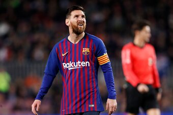 BARCELONA, SPAIN - DECEMBER 2: Lionel Messi of FC Barcelona  during the La Liga Santander  match between FC Barcelona v Villarreal at the Camp Nou on December 2, 2018 in Barcelona Spain (Photo by Soccrates/Getty Images)
