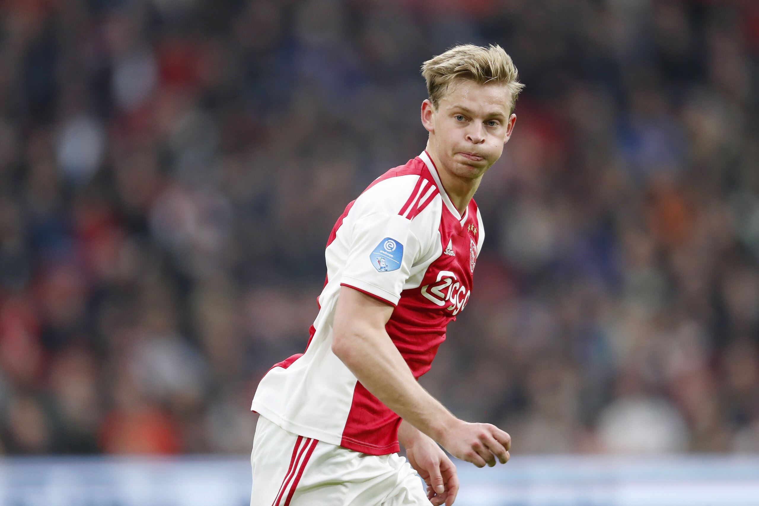 Frenkie de Jong of Ajax during the Dutch Eredivisie match between Ajax Amsterdam and ADO Den Haag at the Johan Cruijff Arena on December 02, 2018 in Amsterdam, The Netherlands(Photo by VI Images via Getty Images) Frenkie de Jong of Ajax during the Dutch Eredivisie match between Ajax Amsterdam and ADO Den Haag at the Johan Cruijff Arena on December 02, 2018 in Amsterdam, The Netherlands(Photo by VI Images via Getty Images)