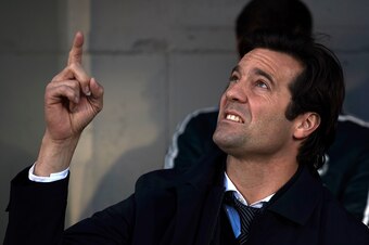 HUESCA, SPAIN - DECEMBER 09: Santiago Solari, manager of Real Madrid before the La Liga match between Sociedad Deportiva Huesca and Real Madrid at Estadio El Alcoraz on December 09, 2018 in Huesca, Spain. (Photo by Quality Sport Images/Getty Images)