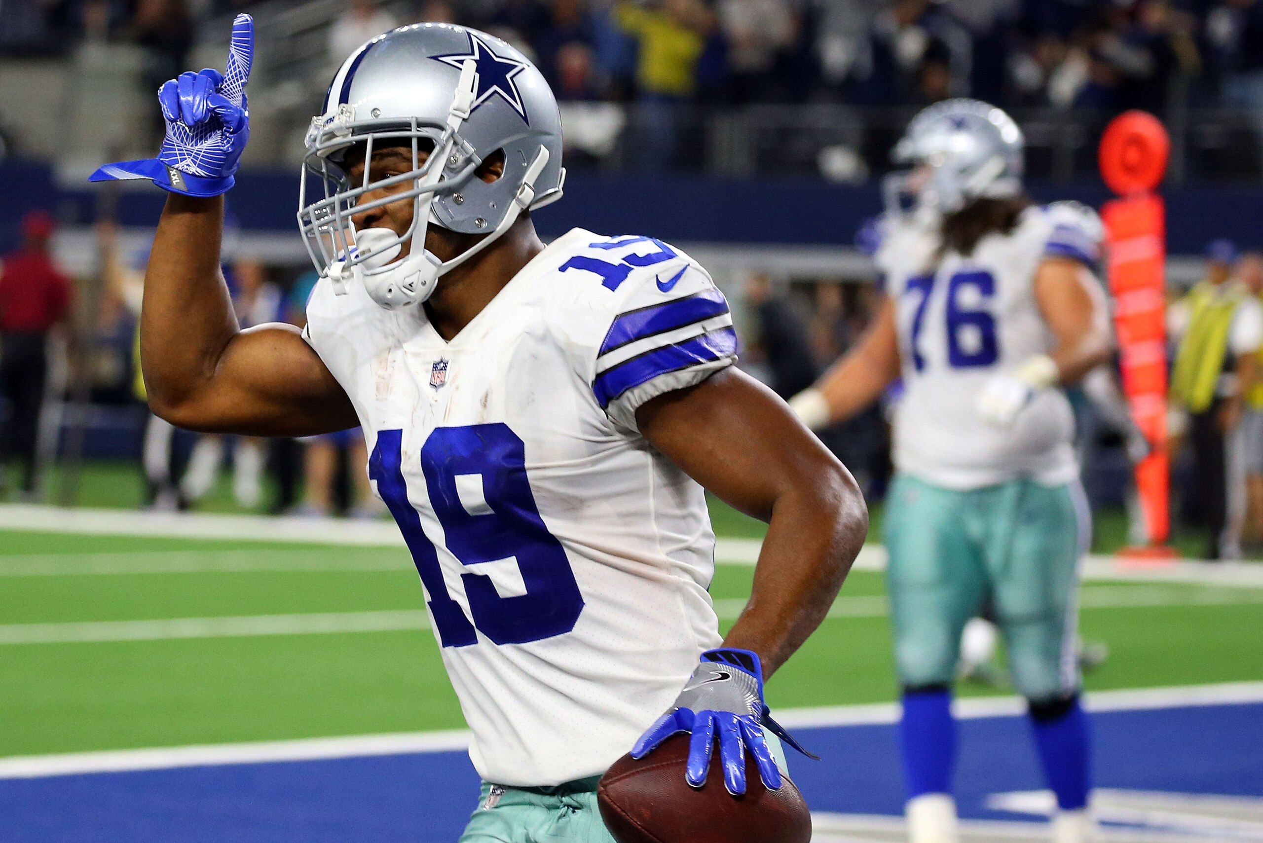 ARLINGTON, TEXAS - DECEMBER 09: Amari Cooper #19 of the Dallas Cowboys celebrates after making the game winning touchdown in overtime against the Philadelphia Eagles at AT&T Stadium on December 09, 2018 in Arlington, Texas. (Photo by Richard Rodriguez/Get