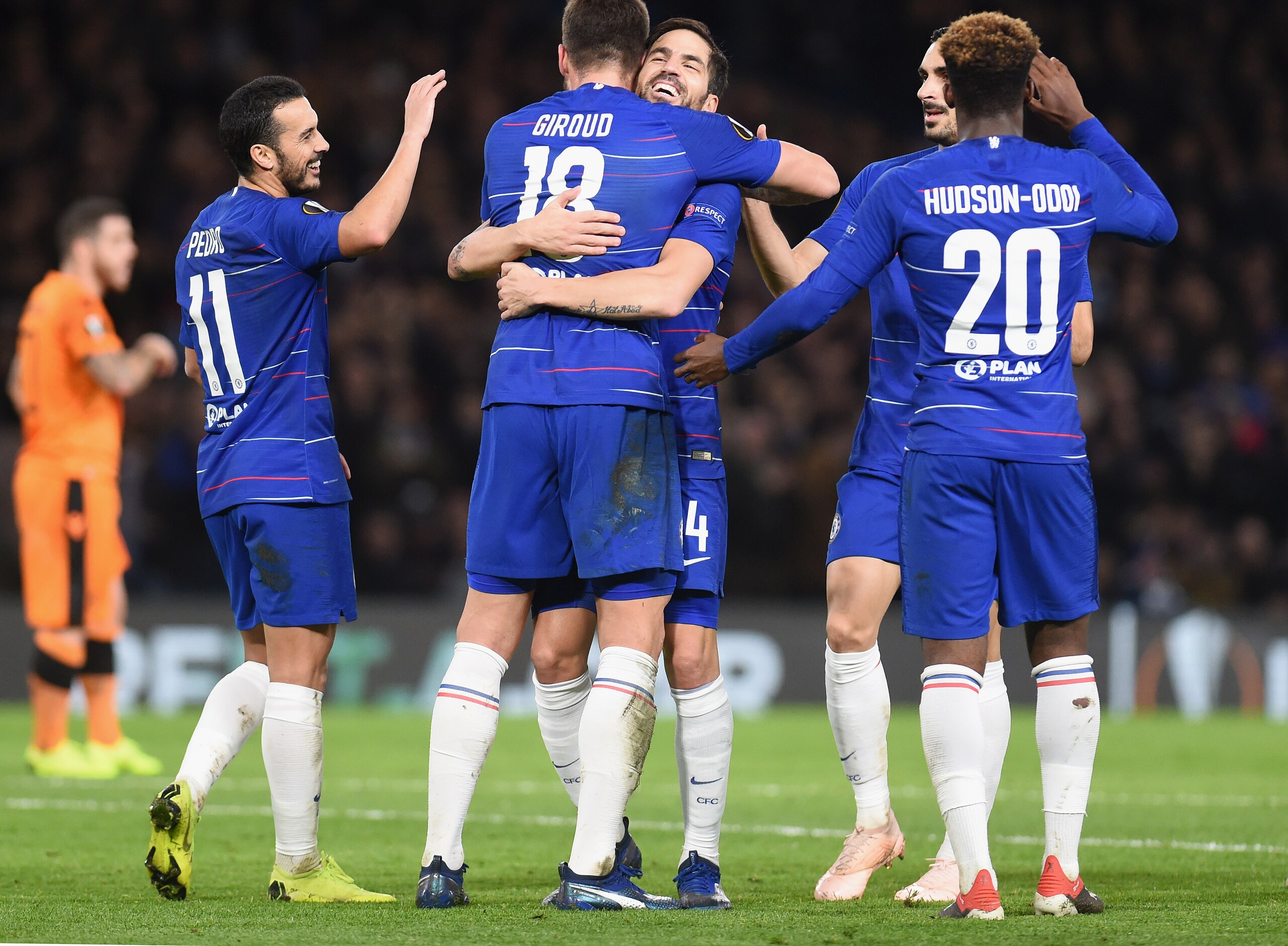 LONDON, ENGLAND - NOVEMBER 29: Olivier Giroud of Chelsea celebrates with teammates after scoring his team's second goal during the UEFA Europa League Group L match between Chelsea and PAOK at Stamford Bridge on November 29, 2018 in London, United Kingdom.