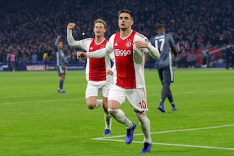 AMSTERDAM, NETHERLANDS - DECEMBER 12: Dusan Tadic of Ajax celebrates 2-1 during the UEFA Champions League match between Ajax v Bayern Munchen at the Johan Cruijff Arena on December 12, 2018 in Amsterdam Netherlands (Photo by Peter Lous/Soccrates/Getty Im AMSTERDAM, NETHERLANDS - DECEMBER 12: Dusan Tadic of Ajax celebrates 2-1 during the UEFA Champions League match between Ajax v Bayern Munchen at the Johan Cruijff Arena on December 12, 2018 in Amsterdam Netherlands (Photo by Peter Lous/Soccrates/Getty Im