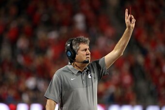 TUCSON, AZ - OCTOBER 28: Head coach Mike Leach of the Washington State Cougars gestures during the first half of the college football game against the Arizona Wildcats at Arizona Stadium on October 28, 2017 in Tucson, Arizona. (Photo by Chris Coduto/Getty