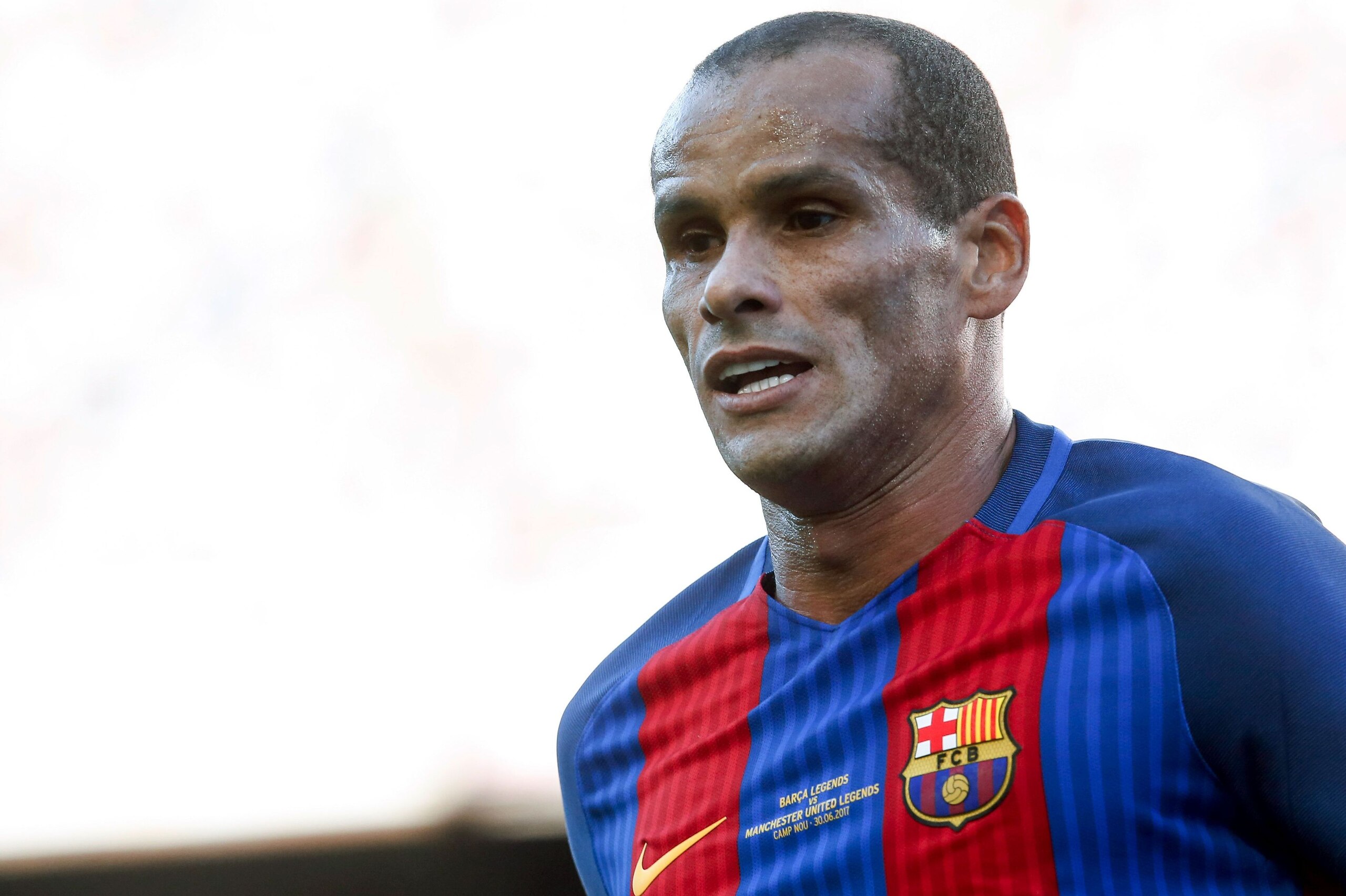 Former Barcelona's Brazilian midfielder Rivaldo looks on during a charity football match between Barcelona Legends vs Manchester United Legends at the Camp Nou stadium in Barcelona on June 30, 2017. / AFP PHOTO / PAU BARRENA (Photo credit should re Former Barcelona's Brazilian midfielder Rivaldo looks on during a charity football match between Barcelona Legends vs Manchester United Legends at the Camp Nou stadium in Barcelona on June 30, 2017. / AFP PHOTO / PAU BARRENA (Photo credit should re