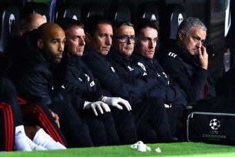 VALENCIA, SPAIN - DECEMBER 12:  Manager of Manchester United Jose Mourinho looks on from the sidelines during the UEFA Champions League Group H match between Valencia and Manchester United at Estadio Mestalla on December 12, 2018 in Valencia, Spain.  (Pho