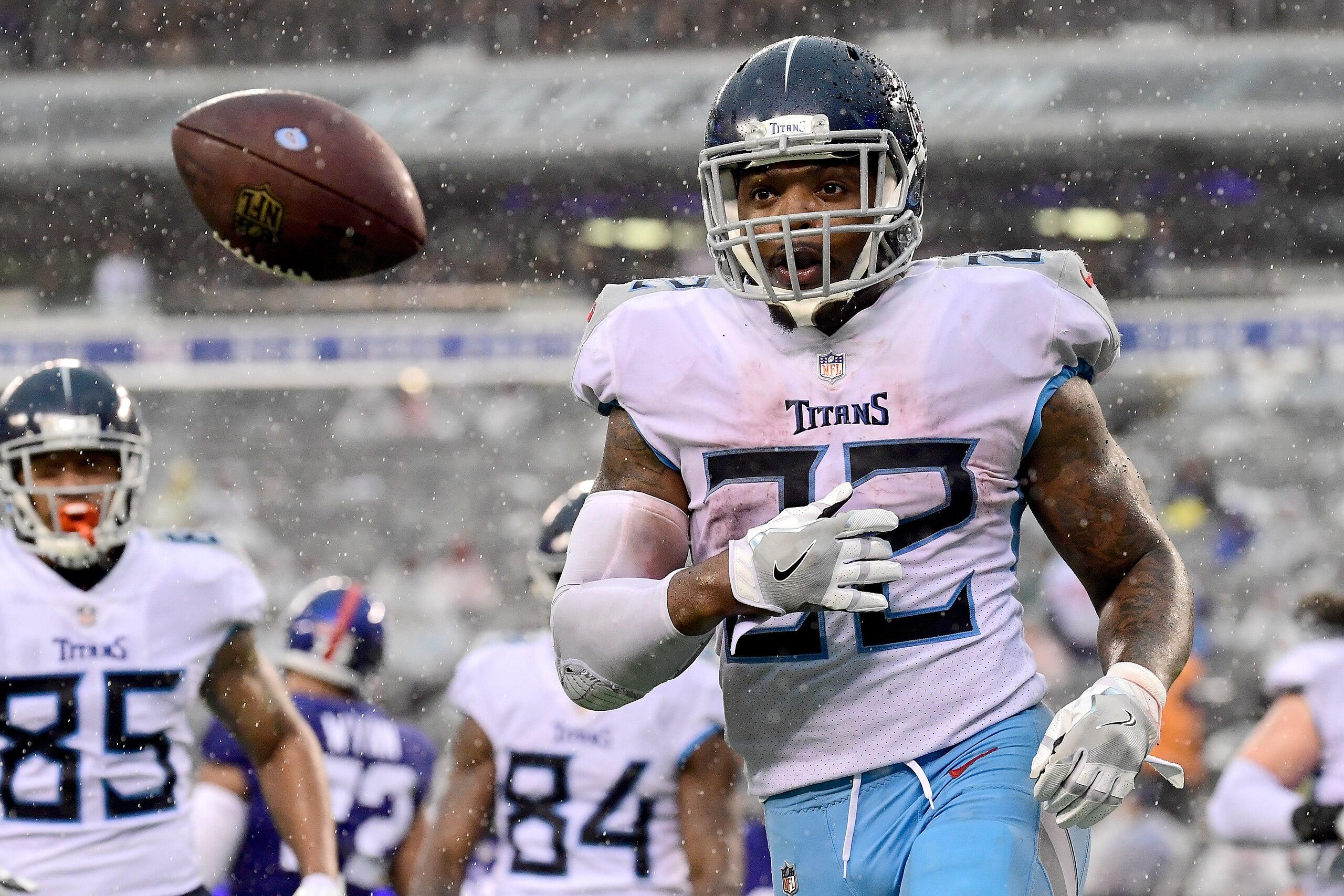EAST RUTHERFORD, NJ - DECEMBER 16:  Derrick Henry #22 of the Tennessee Titans celebrates his second half touchdown against the New York Giants at MetLife Stadium on December 16, 2018 in East Rutherford, New Jersey.  (Photo by Steven Ryan/Getty Images)