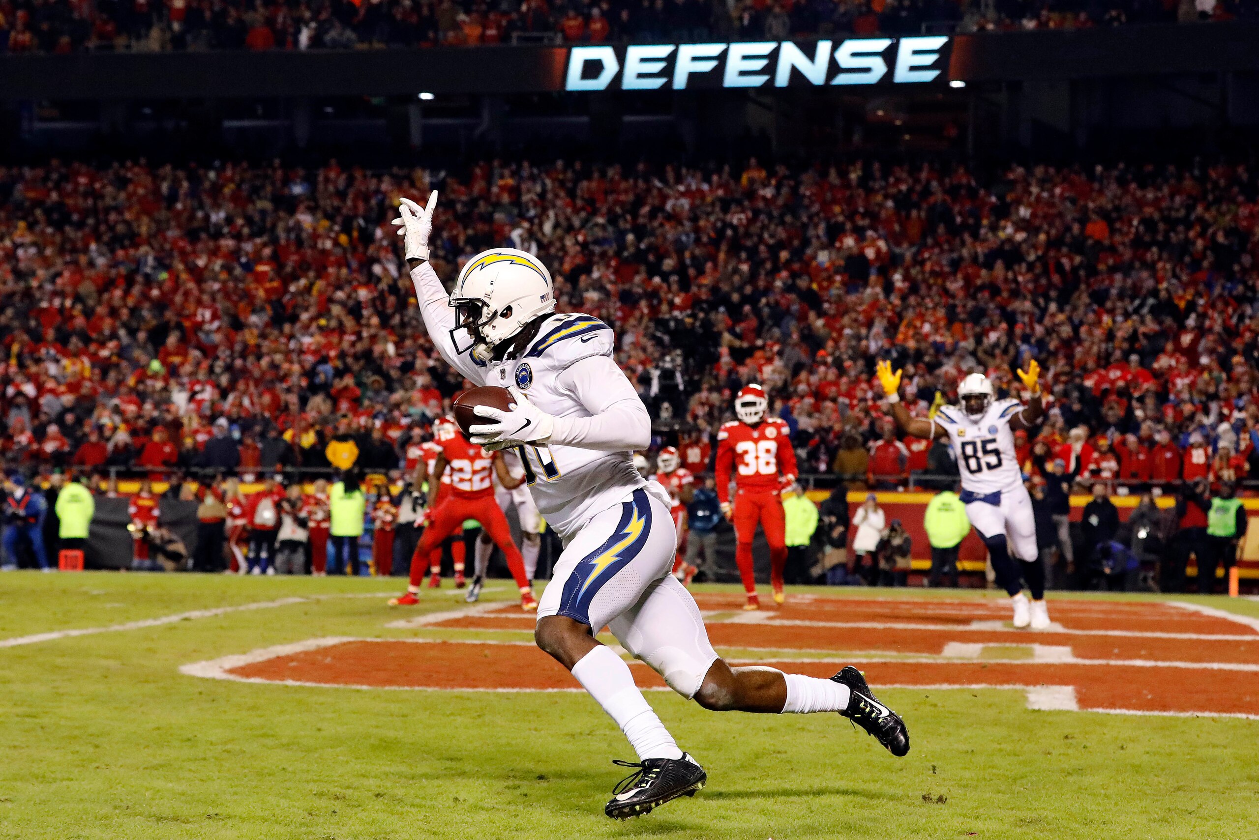 KANSAS CITY, MISSOURI - DECEMBER 13:  Wide receiver Mike Williams #81 of the Los Angeles Chargers celebrates after catching the two point conversion with 4 seconds remaining in the game to put the Chargers up 29-28 on the Kansas City Chiefs at Arrowhead S