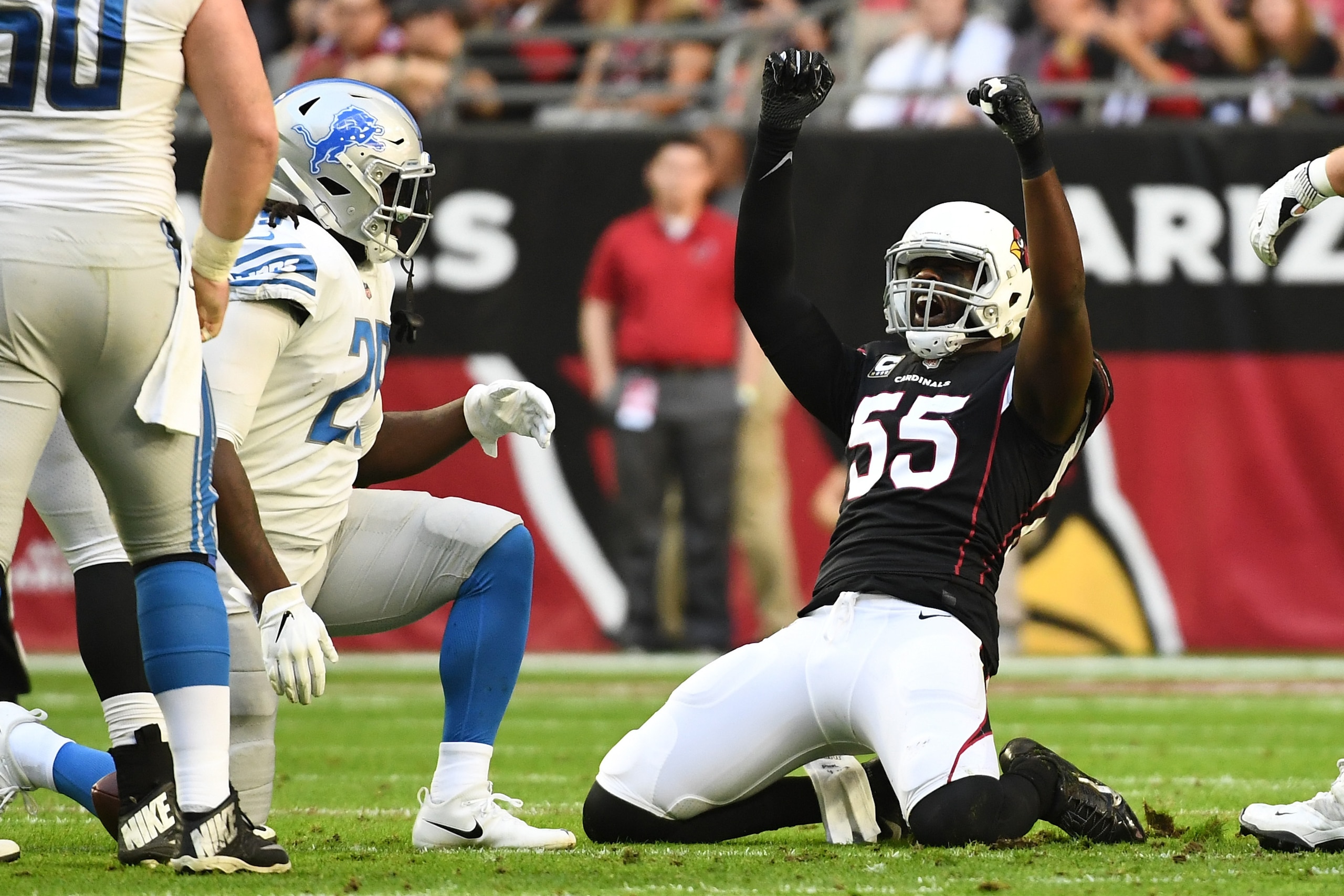 GLENDALE, ARIZONA - DECEMBER 09: Chandler Jones #55 of the Arizona Cardinals celebrates a tackle against Theo Riddick #25 of the Detroit Lions in the first of the NFL game at State Farm Stadium on December 09, 2018 in Glendale, Arizona. (Photo by Jennifer