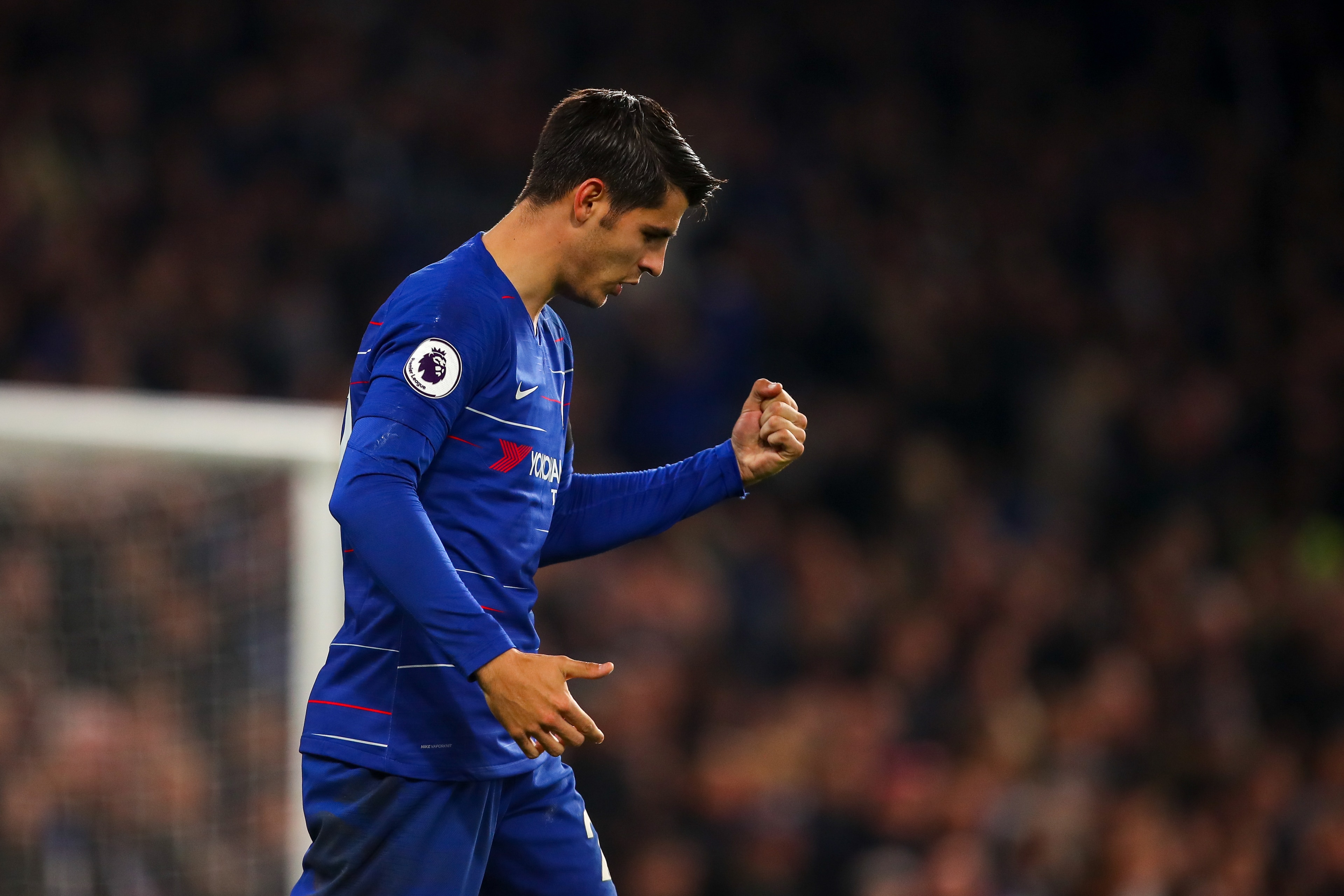 LONDON, ENGLAND - NOVEMBER 04: Alvaro Morata of Chelsea celebrates after scoring a goal to make it 2-1 during the Premier League match between Chelsea FC and Crystal Palace at Stamford Bridge on November 4, 2018 in London, United Kingdom. (Photo by Robbie