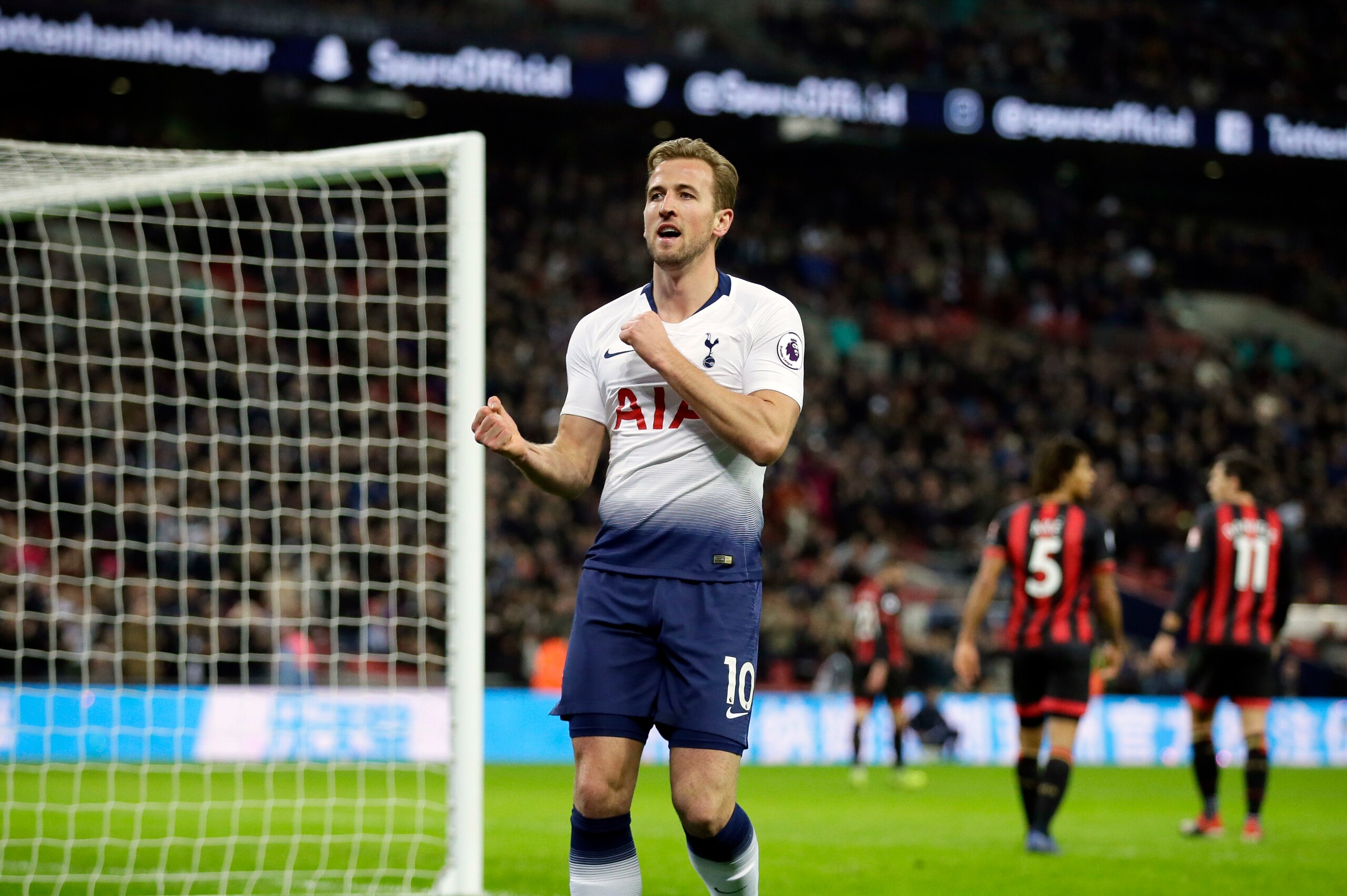 Kane remains firmly in contention to finish as top scorer.