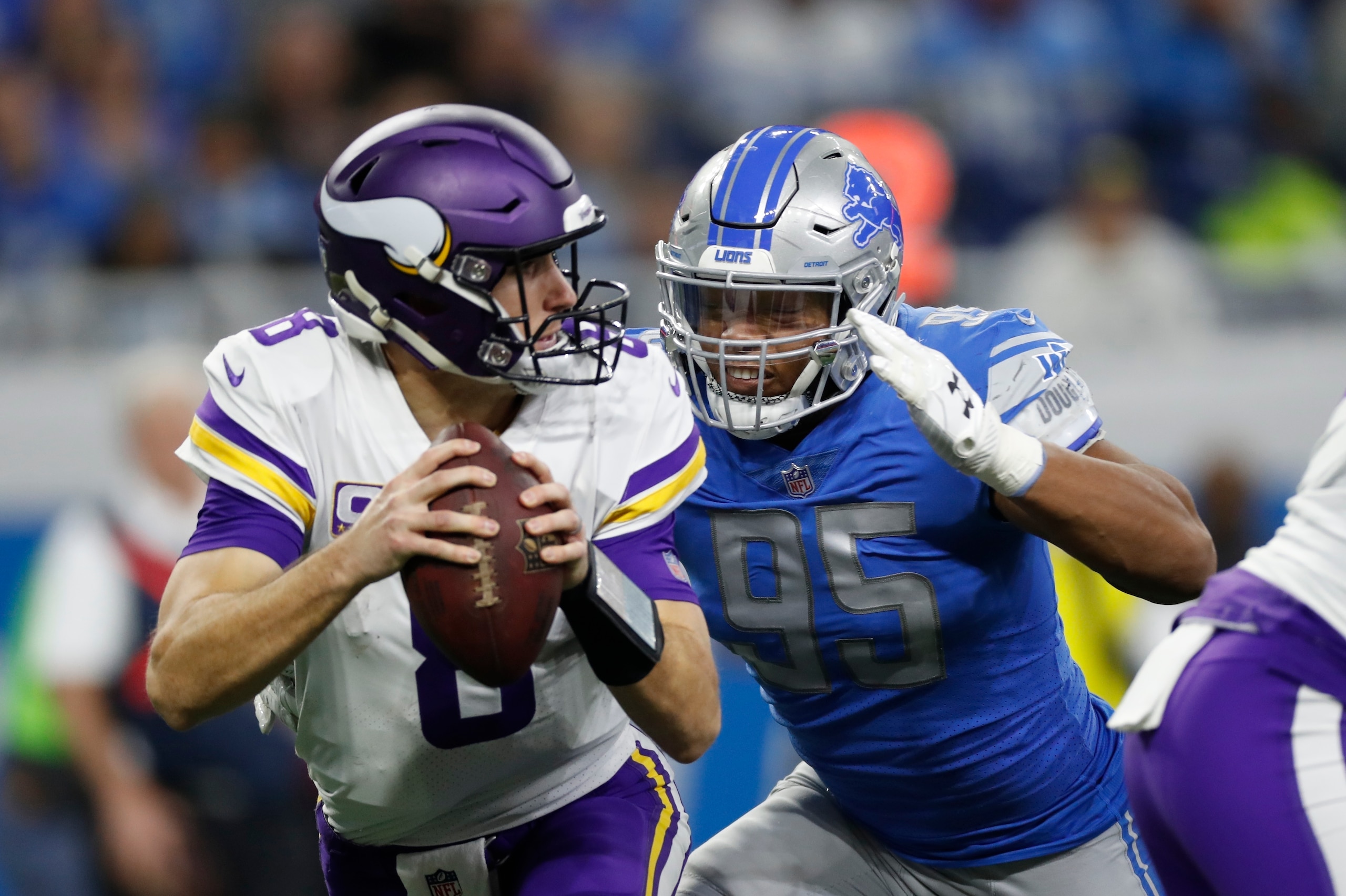 Kirk Cousins and the Vikings need to beat the Bears in Week 17 to clinch a playoff position.