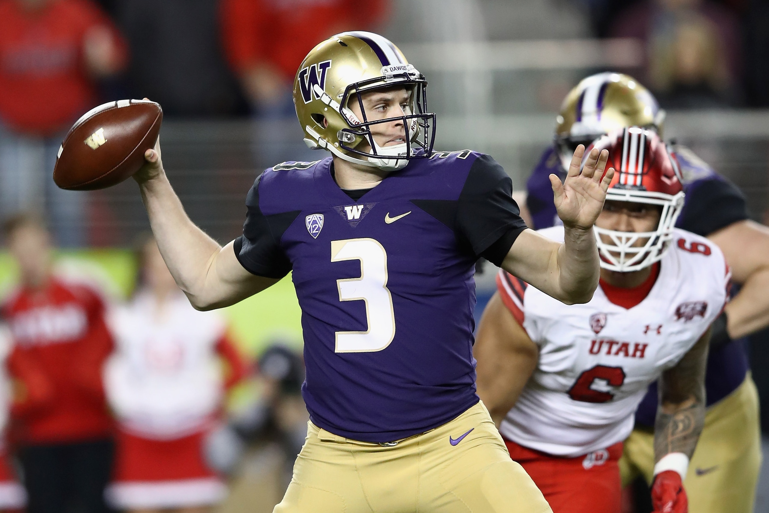 SANTA CLARA, CA - NOVEMBER 30: Jake Browning #3 of the Washington Huskies passes the ball against the Utah Utes during the Pac 12 Championship game at Levi's Stadium on November 30, 2018 in Santa Clara, California.  (Photo by Ezra Shaw/Getty Images)