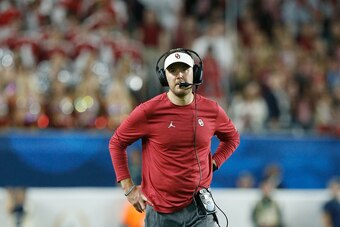 MIAMI, FL - DECEMBER 29:  Head coach Lincoln Riley of the Oklahoma Sooners reacts against the Alabama Crimson Tide during the College Football Playoff Semifinal at the Capital One Orange Bowl at Hard Rock Stadium on December 29, 2018 in Miami, Florida.  (