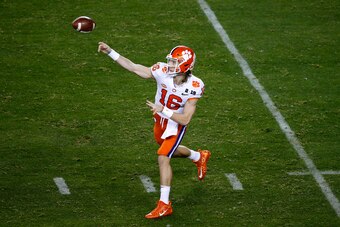 SANTA CLARA, CALIFORNIA - JANUARY 07: Trevor Lawrence #16 of the Clemson Tigers throws a pass against the Alabama Crimson Tide during the first quarter in the College Football Playoff National Championship at Levi's Stadium on January 07, 2019 in Santa Cl