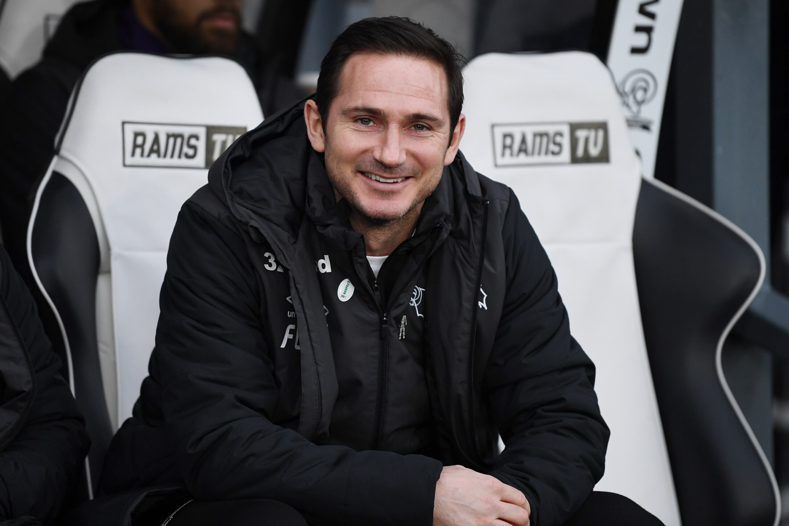 DERBY, ENGLAND - JANUARY 05: Derby manager Frank Lampard looks on during the FA Cup Third Round match between Derby County and Southampton at Pride Park on January 05, 2019 in Derby, United Kingdom. (Photo by Michael Regan/Getty Images) DERBY, ENGLAND - JANUARY 05: Derby manager Frank Lampard looks on during the FA Cup Third Round match between Derby County and Southampton at Pride Park on January 05, 2019 in Derby, United Kingdom. (Photo by Michael Regan/Getty Images)