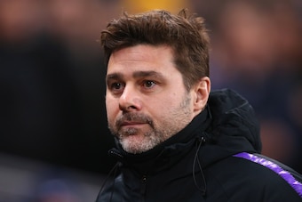 LONDON, ENGLAND - JANUARY 08:  Mauricio Pochettino the manager of Tottenham Hotspur looks on during the Carabao Cup semi-final first leg match between Tottenham Hotspur and Chelsea at Wembley Stadium on January 8, 2019 in London, England.  (Photo by Alex 