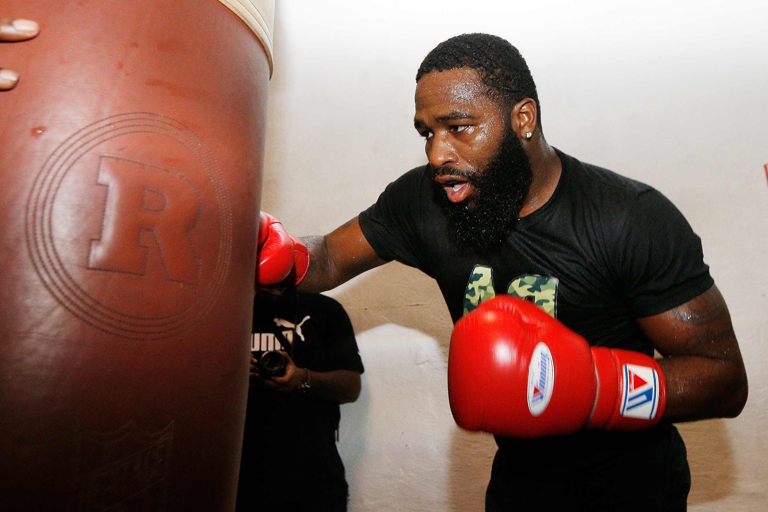 MIAMI, FL - DECEMBER 18: Adrien Broner works out for the media at the 5th Street Gym on December 18, 2018 in Miami, Florida. Broner is scheduled to fight Manny Pacquiao on January 19th in Las Vegas, Nevada. (Photo by Michael Reaves/Getty Images) MIAMI, FL - DECEMBER 18: Adrien Broner works out for the media at the 5th Street Gym on December 18, 2018 in Miami, Florida. Broner is scheduled to fight Manny Pacquiao on January 19th in Las Vegas, Nevada. (Photo by Michael Reaves/Getty Images)