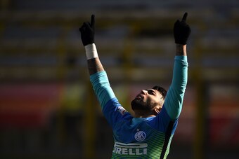 Inter Milan's Brazilian forward Gabriel Barbosa Almeida celebrates after scoring a goal during the italian Serie A football match Bologna vs Inter-Milan at the Dall'Ara Stadium in Bologna  on February 19, 2017.   / AFP / FILIPPO MONTEFORTE        (Photo c