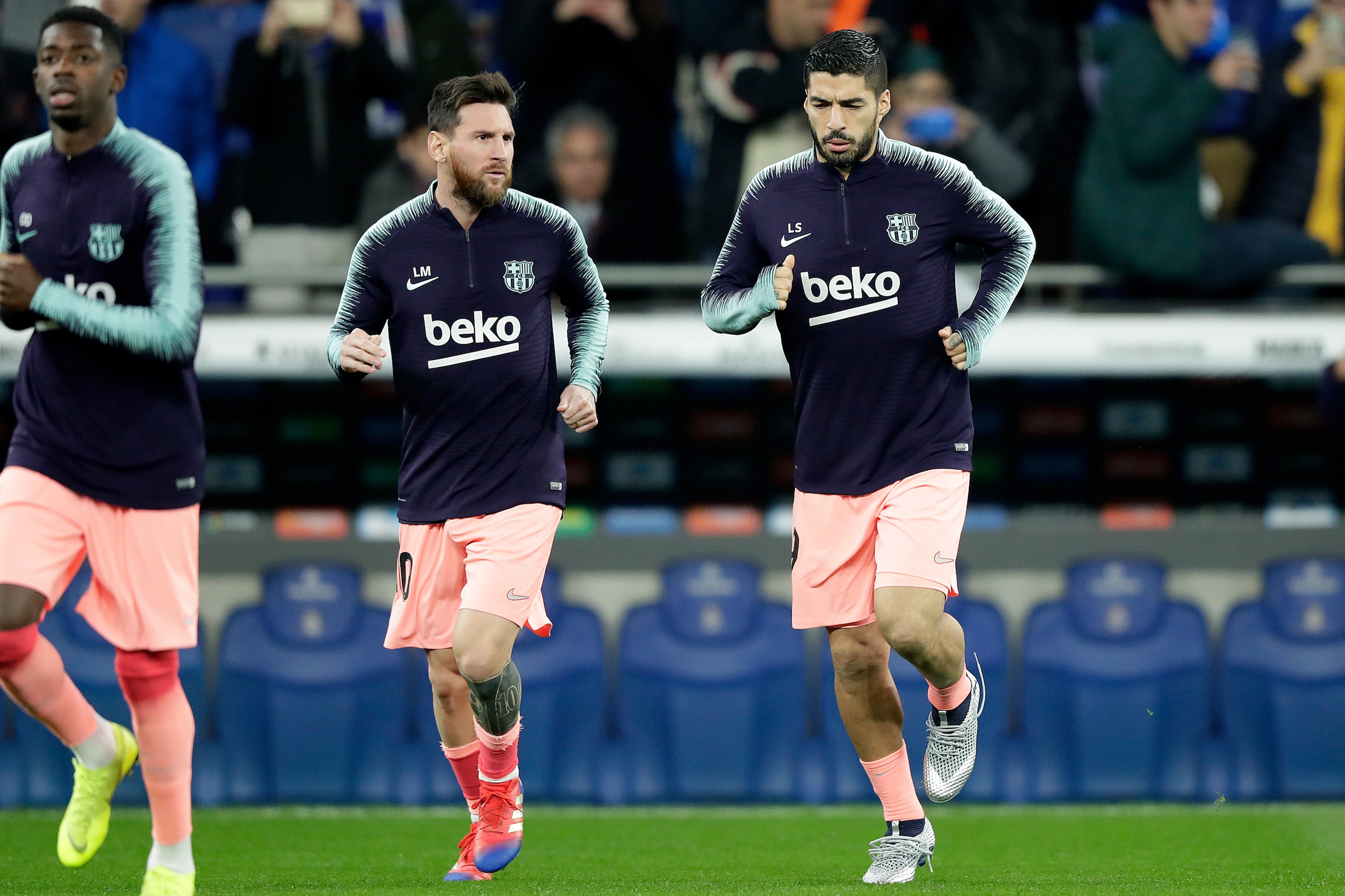 CORNELLA, SPAIN - DECEMBER 8: (L-R) Lionel Messi of FC Barcelona, Luis Suarez of FC Barcelona during the La Liga Santander match between Espanyol v FC Barcelona at the RCDE Stadium on December 8, 2018 in Cornella Spain (Photo by Jeroen Meuwsen/Soccrates CORNELLA, SPAIN - DECEMBER 8: (L-R) Lionel Messi of FC Barcelona, Luis Suarez of FC Barcelona during the La Liga Santander match between Espanyol v FC Barcelona at the RCDE Stadium on December 8, 2018 in Cornella Spain (Photo by Jeroen Meuwsen/Soccrates