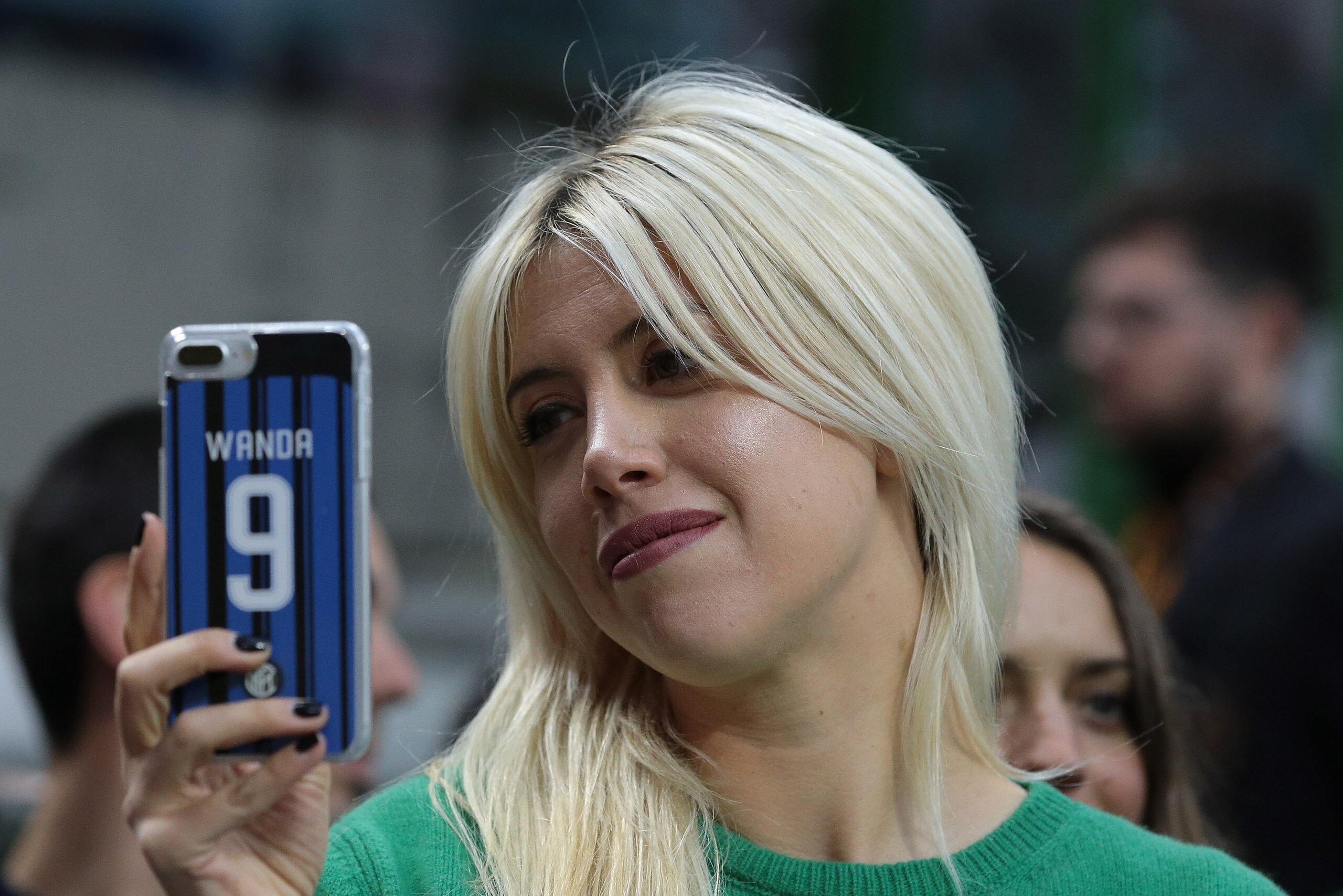 MILAN, ITALY - APRIL 04:  Wanda Nara attends the serie A match between AC Milan and FC Internazionale at Stadio Giuseppe Meazza on April 4, 2018 in Milan, Italy.  (Photo by Emilio Andreoli/Getty Images)