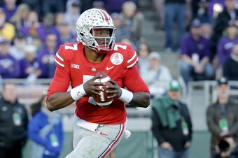PASADENA, CA - JANUARY 01: Dwayne Haskins #7 of the Ohio State Buckeyes looks to pass during the second half in the Rose Bowl Game presented by Northwestern Mutual at the Rose Bowl on January 1, 2019 in Pasadena, California.  (Photo by Jeff Gross/Getty Im