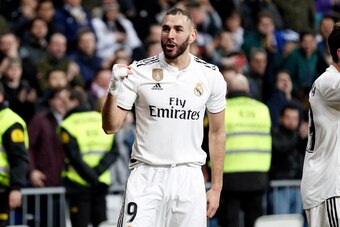 MADRID, SPAIN - JANUARY 24: Karim Benzema of Real Madrid celebrate goal during the Spanish Copa del Rey  match between Real Madrid v Girona at the Santiago Bernabeu on January 24, 2019 in Madrid Spain (Photo by David S. Bustamante/Soccrates/Getty Images)