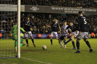 LONDON, ENGLAND - JANUARY 26:  Murray Wallace of Millwall  scores the winning goal during the FA Cup Fourth Round match between Millwall and Everton at The Den on January 26, 2019 in London, United Kingdom. (Photo by Marc Atkins/Getty Images)