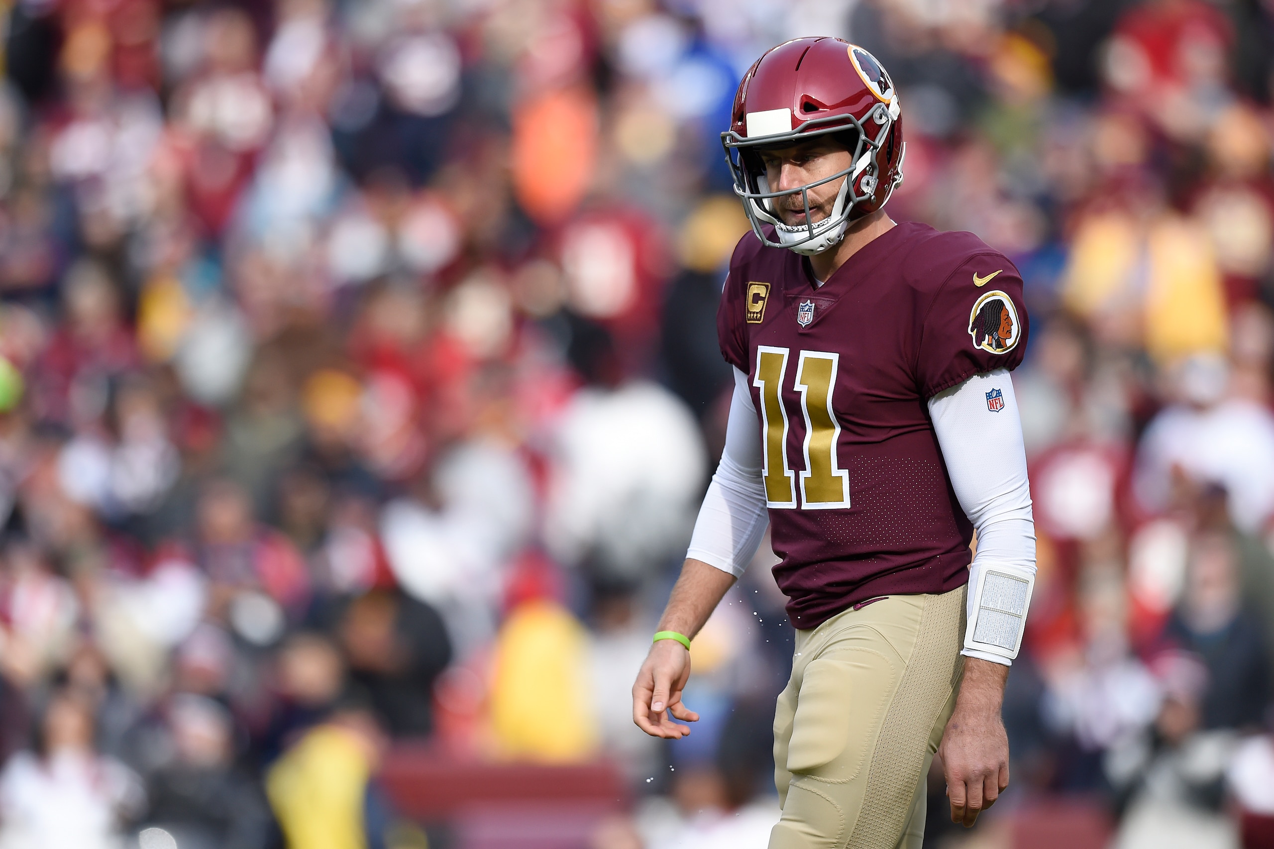 LANDOVER, MD - NOVEMBER 18: Alex Smith #11 of the Washington Redskins in action in the first half against the Houston Texans at FedExField on November 18, 2018 in Landover, Maryland. (Photo by Patrick McDermott/Getty Images)