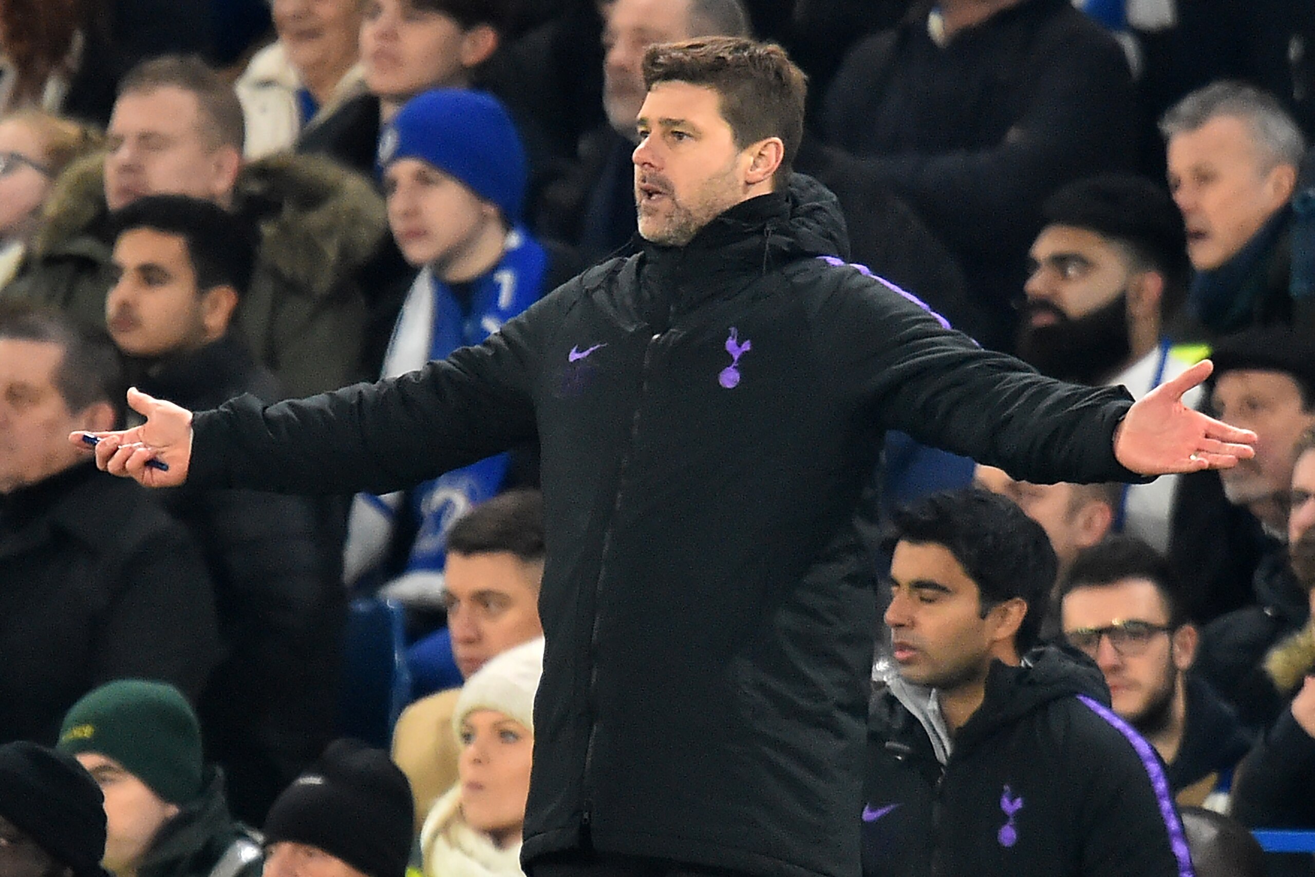 Tottenham Hotspur's Argentinian head coach Mauricio Pochettino gestures on the touchline during the English League Cup semi-final second-leg football match between Chelsea and Tottenham Hotspur at Stamford Bridge in London on January 24, 2019. (Photo by G Tottenham Hotspur's Argentinian head coach Mauricio Pochettino gestures on the touchline during the English League Cup semi-final second-leg football match between Chelsea and Tottenham Hotspur at Stamford Bridge in London on January 24, 2019. (Photo by G