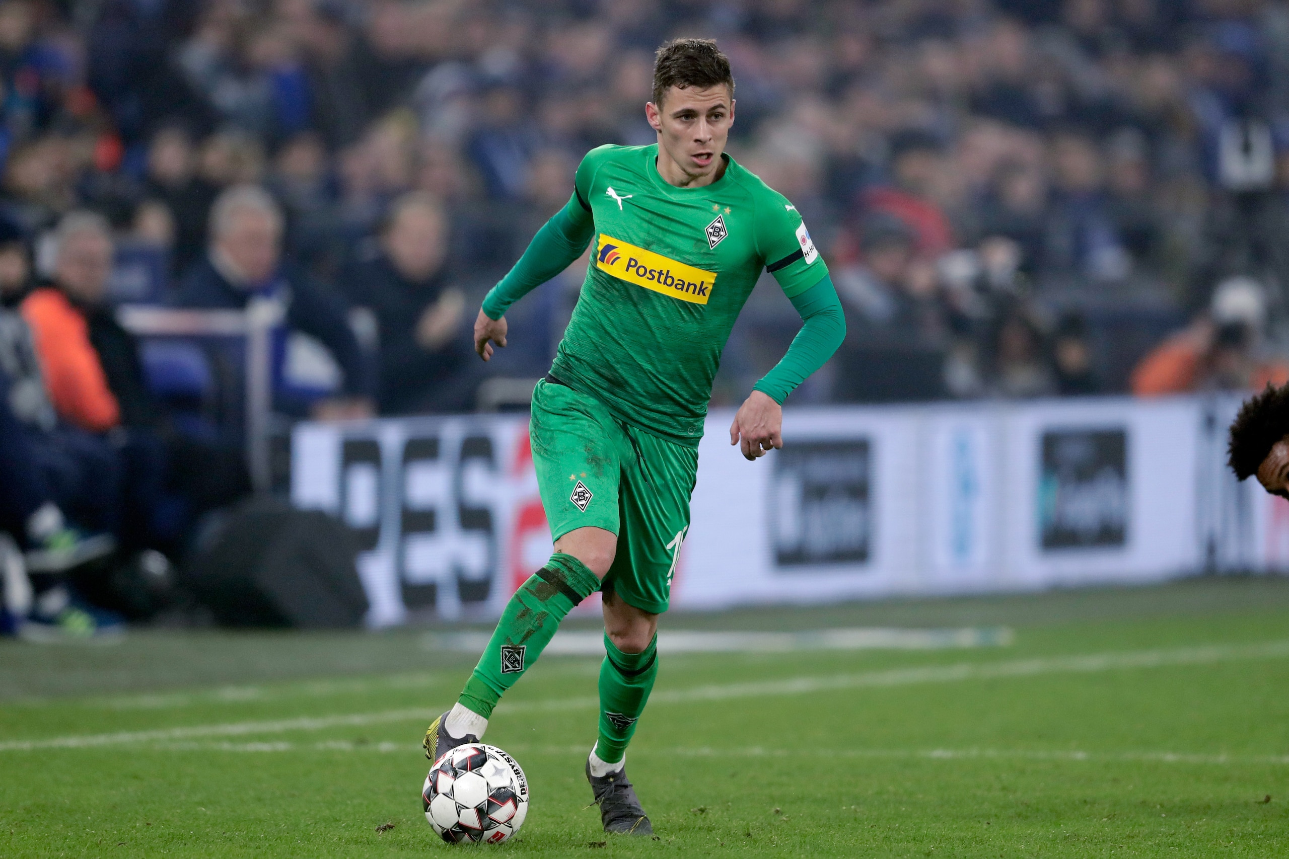 GELSENKIRCHEN, GERMANY - FEBRUARY 2: Thorgan Hazard of Borussia Monchengladbach during the German Bundesliga  match between Schalke 04 v Borussia Monchengladbach at the Veltins Arena on February 2, 2019 in Gelsenkirchen Germany (Photo by Laurens Lindhout/