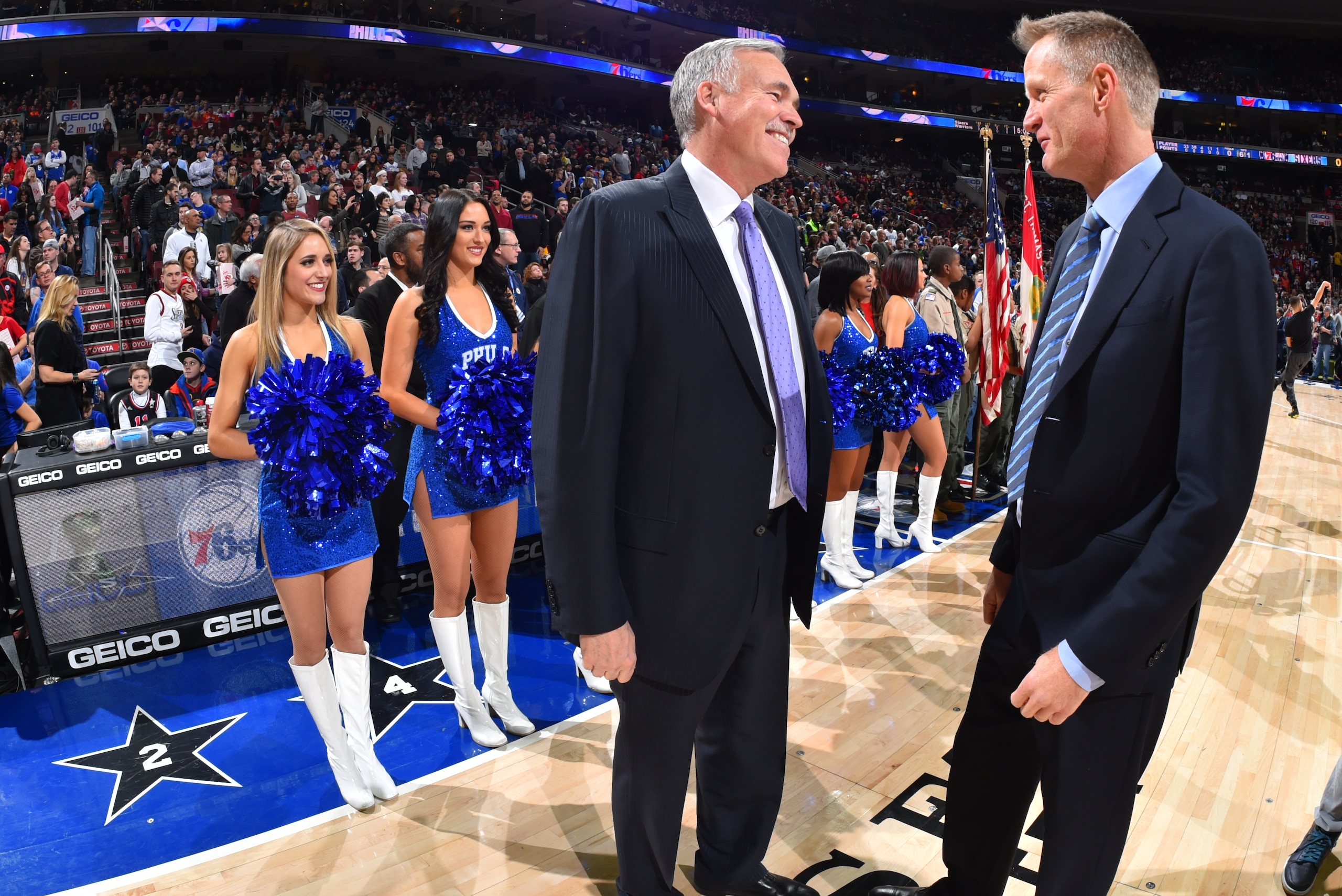 PHILADELPHIA,PA - JANUARY 30: Coach Mike D'Antoni of the Philadelphia 76ers speaks with Steve Kerr of the Golden State Warriors at Wells Fargo Center on January 30, 2015 in Philadelphia, Pennsylvania NOTE TO USER: User expressly acknowledges and agrees th