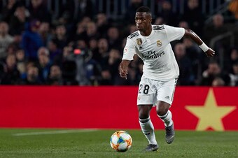 BARCELONA, SPAIN - FEBRUARY 06: Vinicius Junior of Real Madrid in action during the Copa del Rey Semi Final first leg match between FC Barcelona and Real Madrid at Nou Camp on February 06, 2019 in Barcelona, Spain. (Photo by Quality Sport Images/Getty Ima