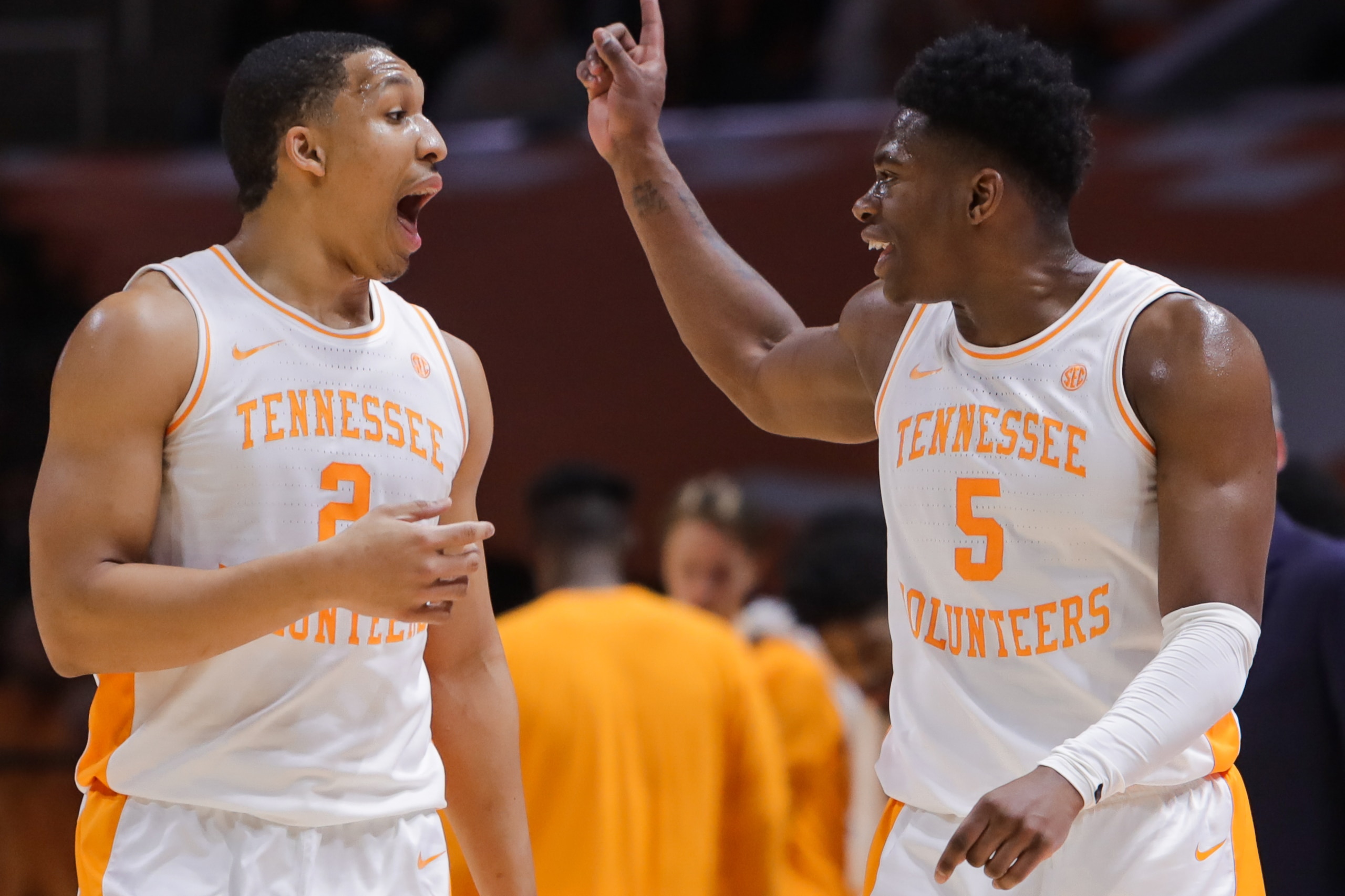 KNOXVILLE, TN - JANUARY 26: Grant Williams #2 of the Tennessee Volunteers and Admiral Schofield #5 of the Tennessee Volunteers discuss between plays during the first half of the game between the West Virginia Mountaineers and the Tennessee Volunteers at T KNOXVILLE, TN - JANUARY 26: Grant Williams #2 of the Tennessee Volunteers and Admiral Schofield #5 of the Tennessee Volunteers discuss between plays during the first half of the game between the West Virginia Mountaineers and the Tennessee Volunteers at T