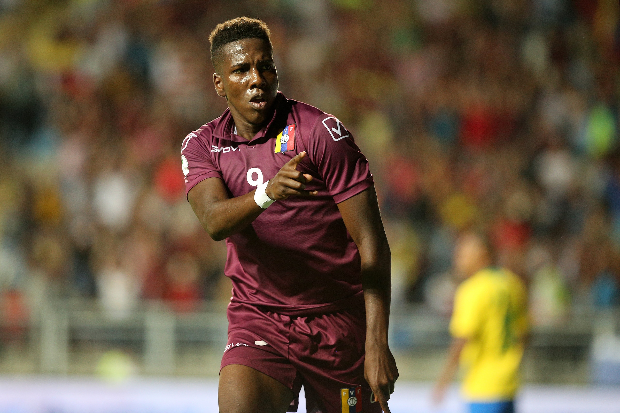 Venezuela's Jan Carlos Hurtado celebrates after scoring against Brazil during their South American U-20 football match at El Teniente stadium in Rancagua, Chile, on February 1, 2019. (Photo by Claudio REYES / AFP) (Photo credit should read CLAUDIO Venezuela's Jan Carlos Hurtado celebrates after scoring against Brazil during their South American U-20 football match at El Teniente stadium in Rancagua, Chile, on February 1, 2019. (Photo by Claudio REYES / AFP) (Photo credit should read CLAUDIO