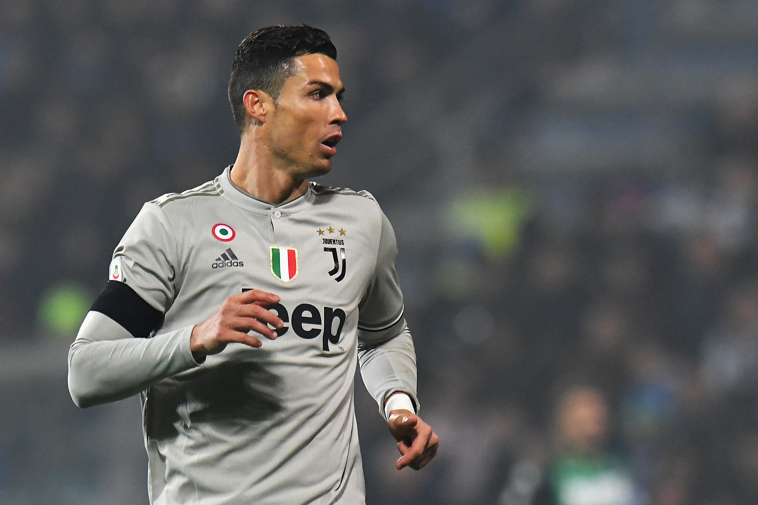 REGGIO NELL'EMILIA, ITALY - FEBRUARY 10:  Cristiano Ronaldo of Juventus looks on during the Serie A match between US Sassuolo and Juventus at Mapei Stadium - Citta' del Tricolore on February 10, 2019 in Reggio nell'Emilia, Italy.  (Photo by Alessandro Sab
