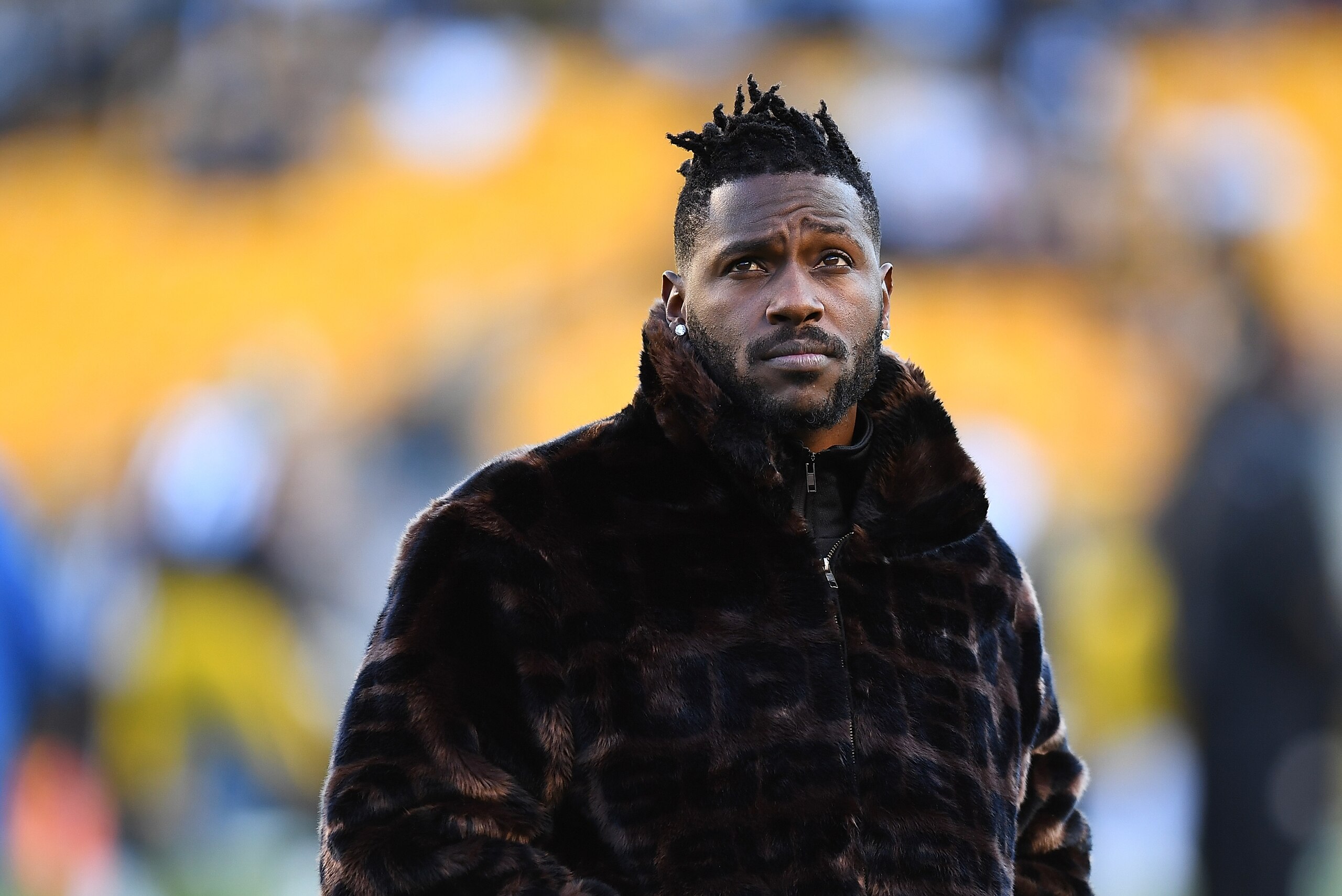PITTSBURGH, PA - DECEMBER 30: Antonio Brown #84 of the Pittsburgh Steelers looks on during warmups prior to the game against the Cincinnati Bengals at Heinz Field on December 30, 2018 in Pittsburgh, Pennsylvania. (Photo by Joe Sargent/Getty Images) PITTSBURGH, PA - DECEMBER 30: Antonio Brown #84 of the Pittsburgh Steelers looks on during warmups prior to the game against the Cincinnati Bengals at Heinz Field on December 30, 2018 in Pittsburgh, Pennsylvania. (Photo by Joe Sargent/Getty Images)