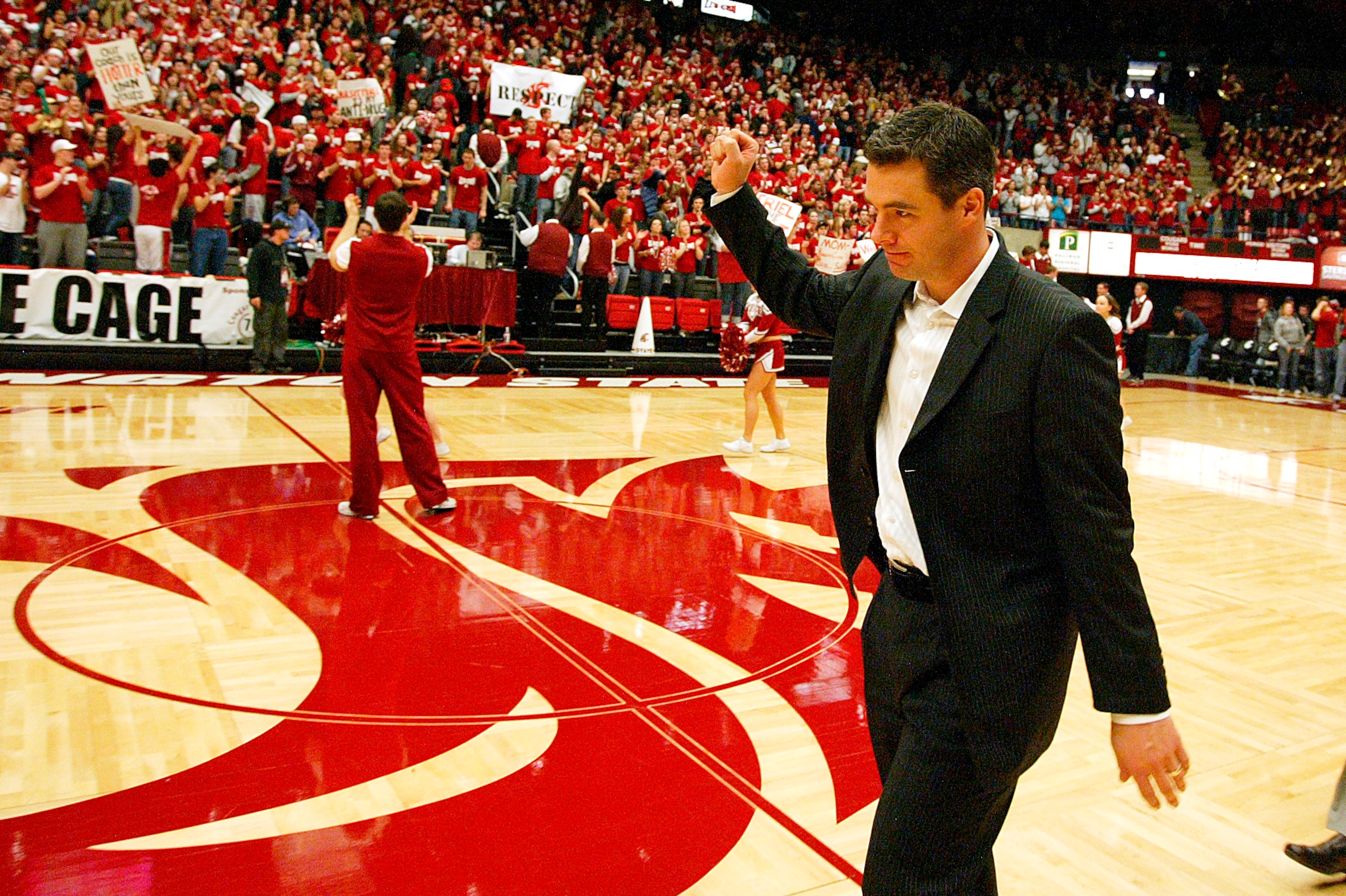 Bennett led Washington State to its second-best NCAA touranment result, a Sweet 16 appearance in 2008.