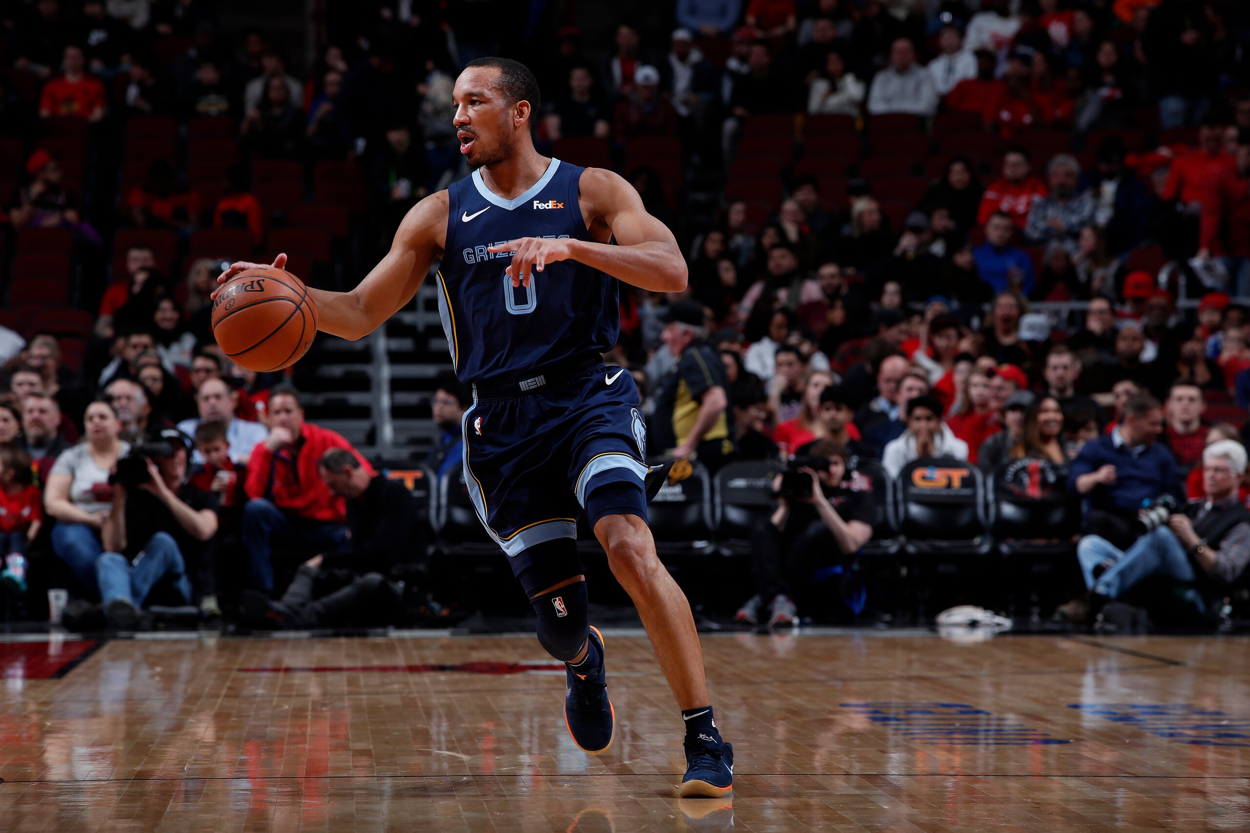 CHICAGO, IL - FEBRUARY 13: Avery Bradley #0 of the Memphis Grizzlies handles the ball against the Chicago Bulls on February 13, 2019 at United Center in Chicago, Illinois. NOTE TO USER: User expressly acknowledges and agrees that, by downloading and or us